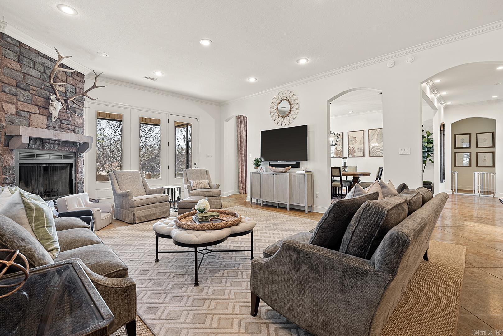 Lake Crest - Residential