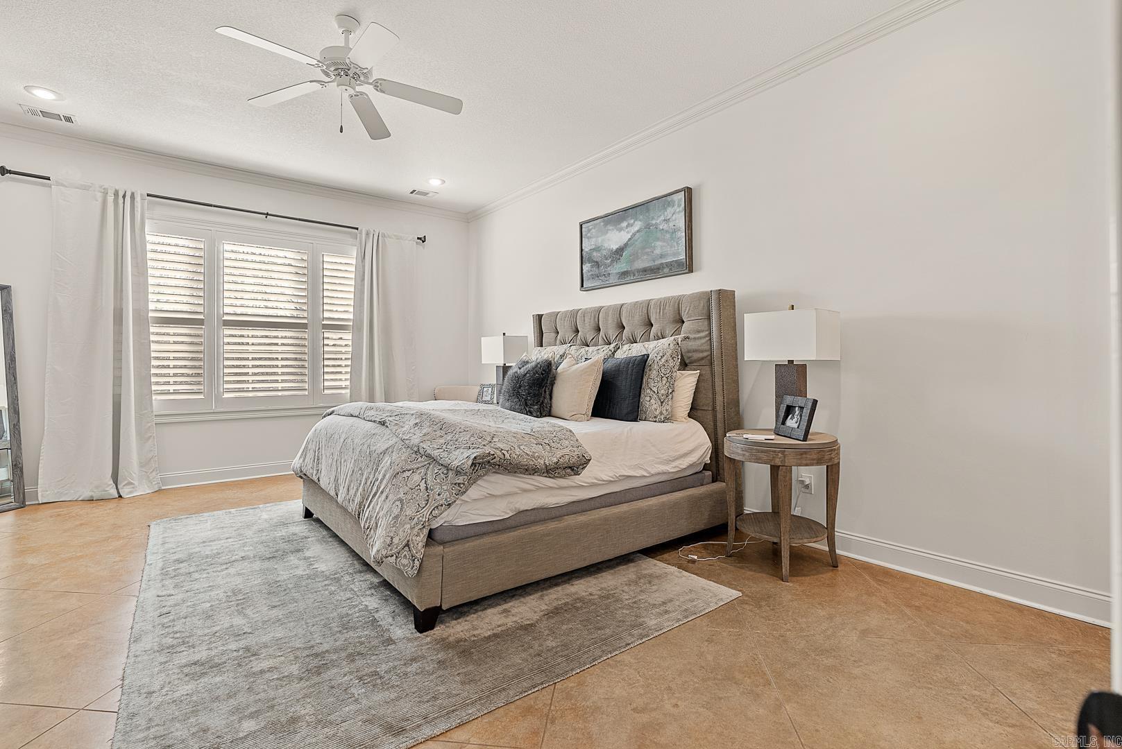 Lake Crest - Residential