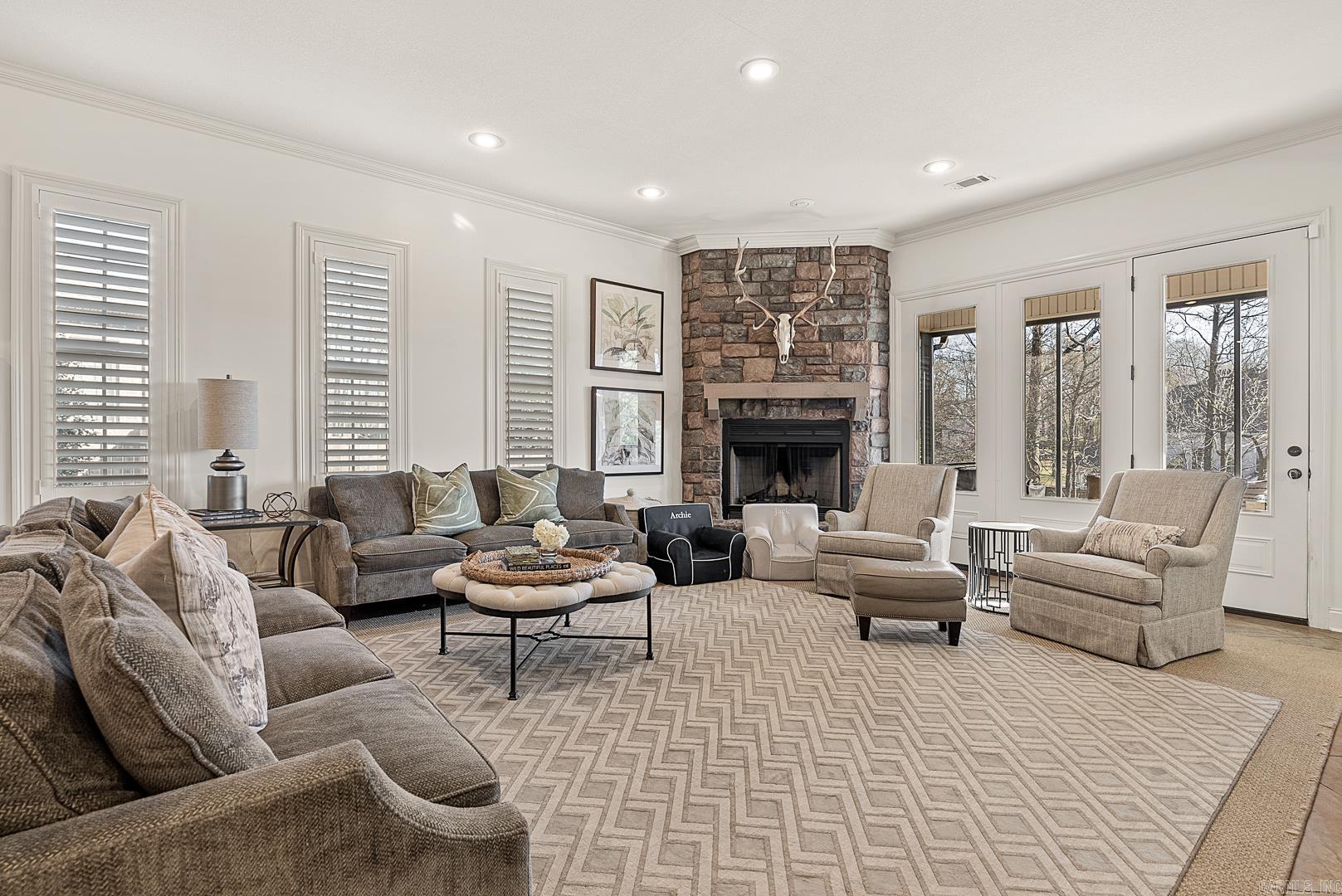 Lake Crest - Residential