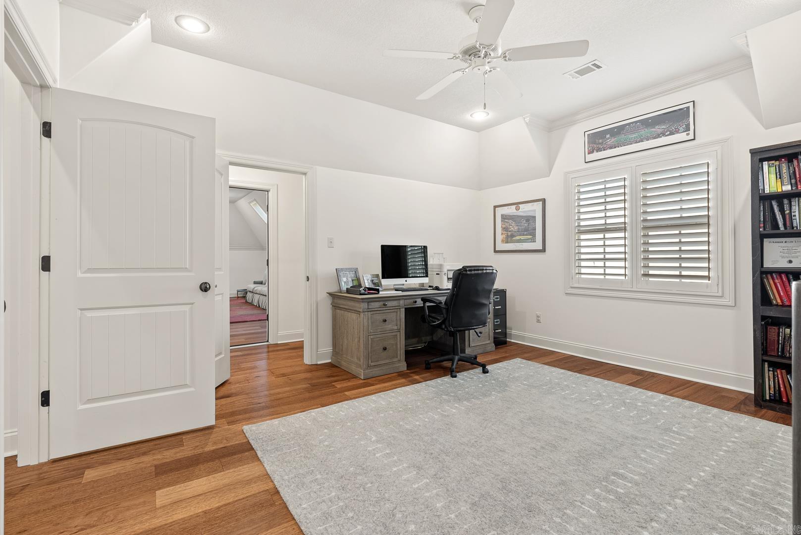 Lake Crest - Residential