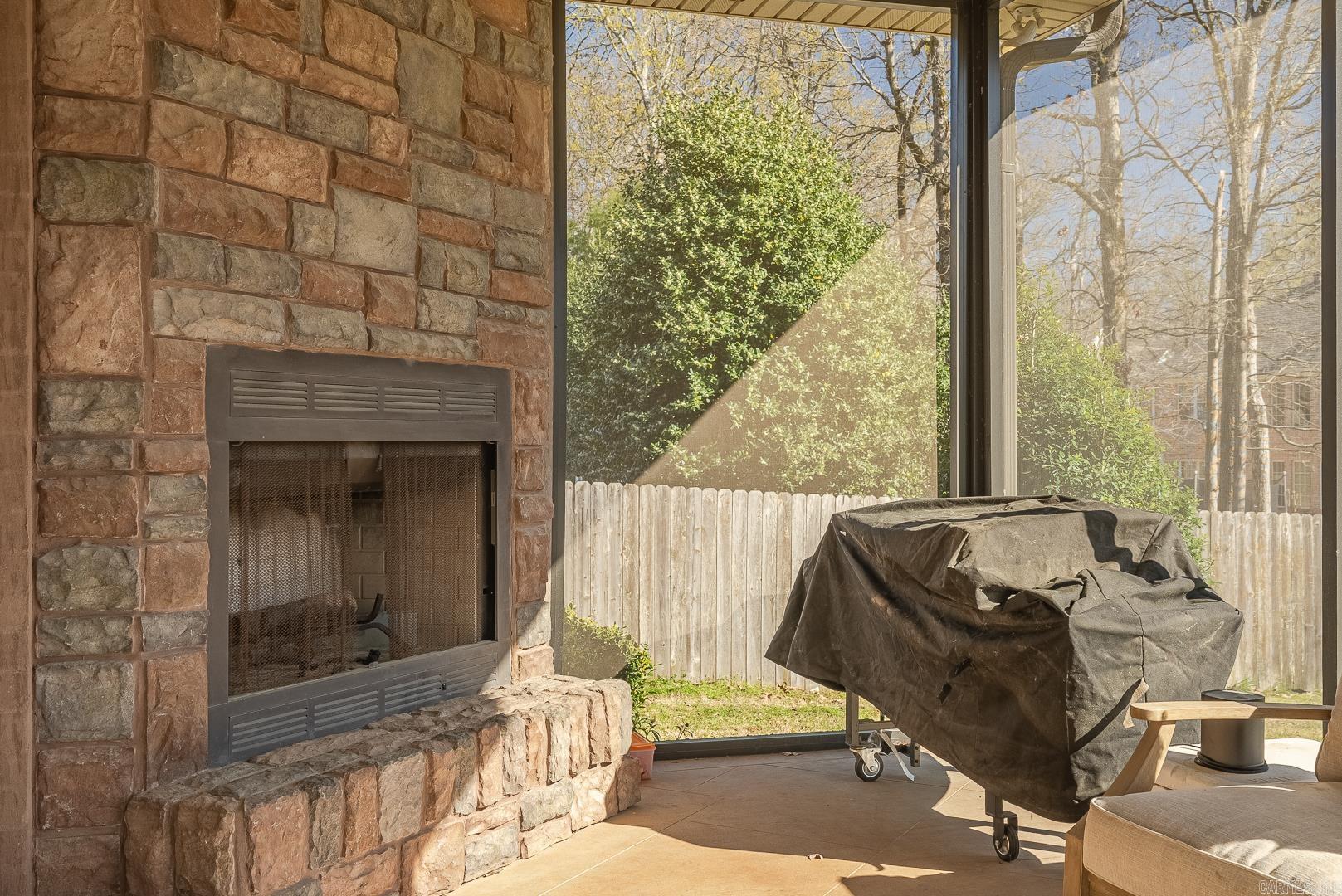 Lake Crest - Residential