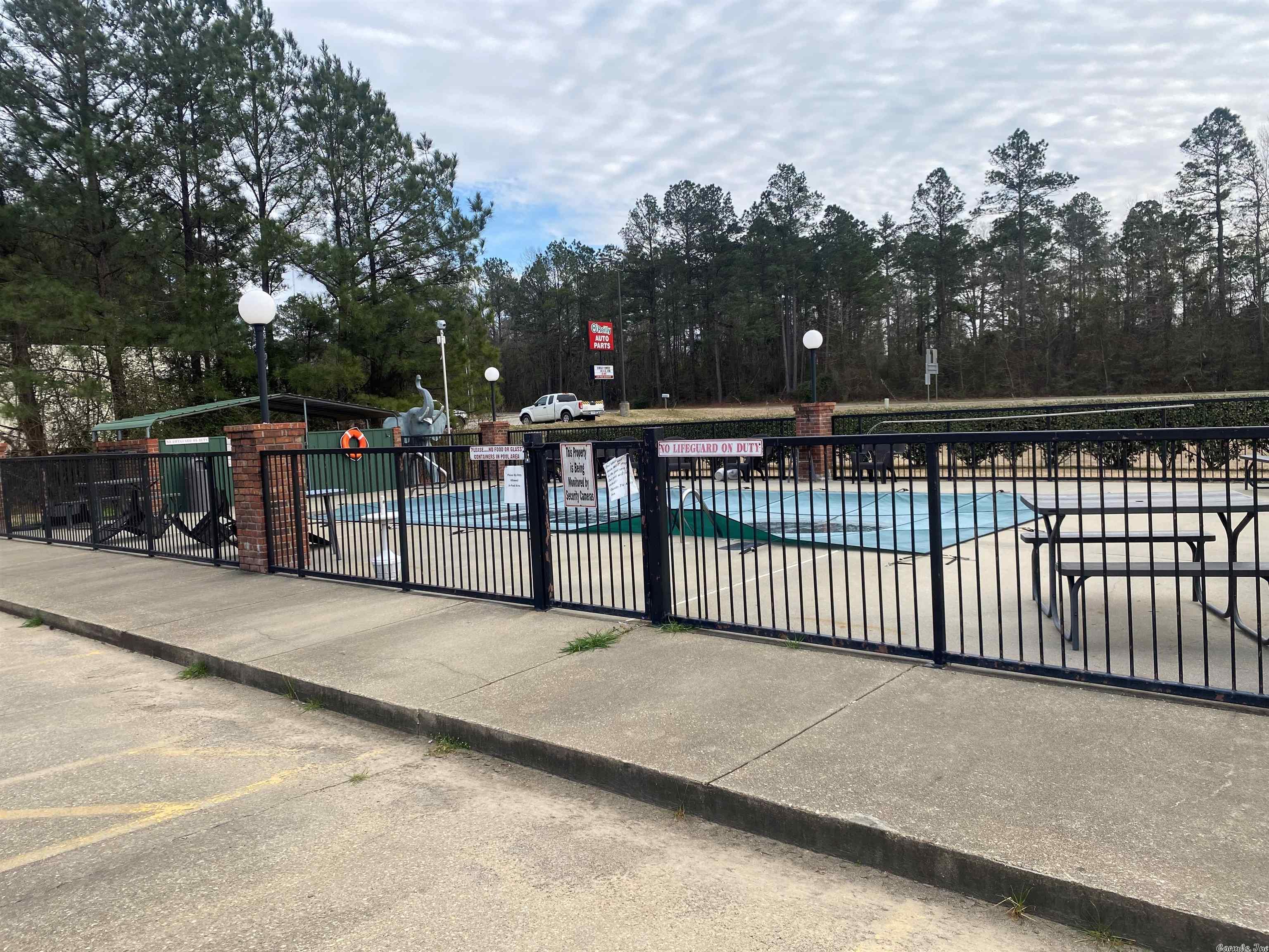 Metes & Bounds - Commercial Sale