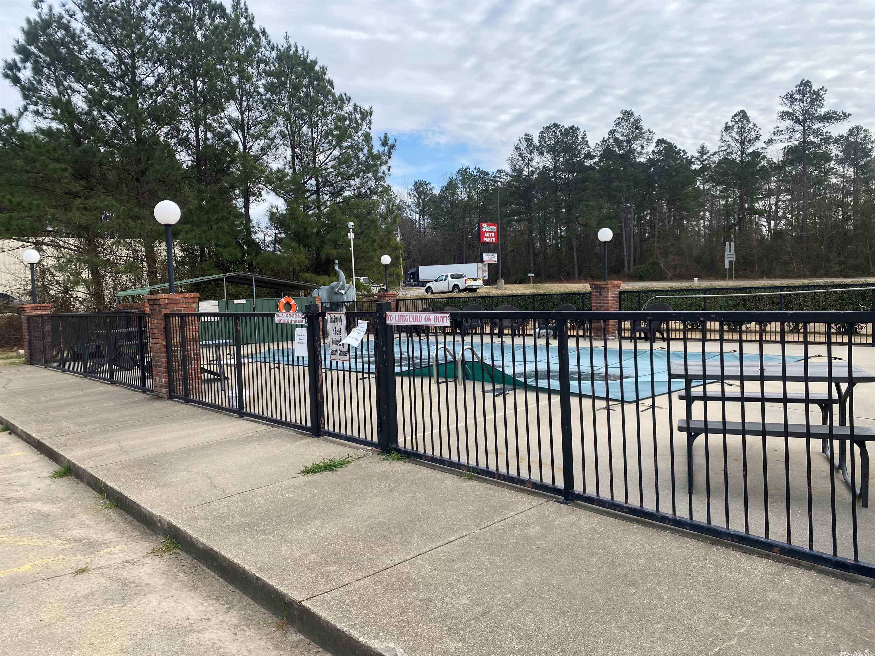 Metes & Bounds - Commercial Sale