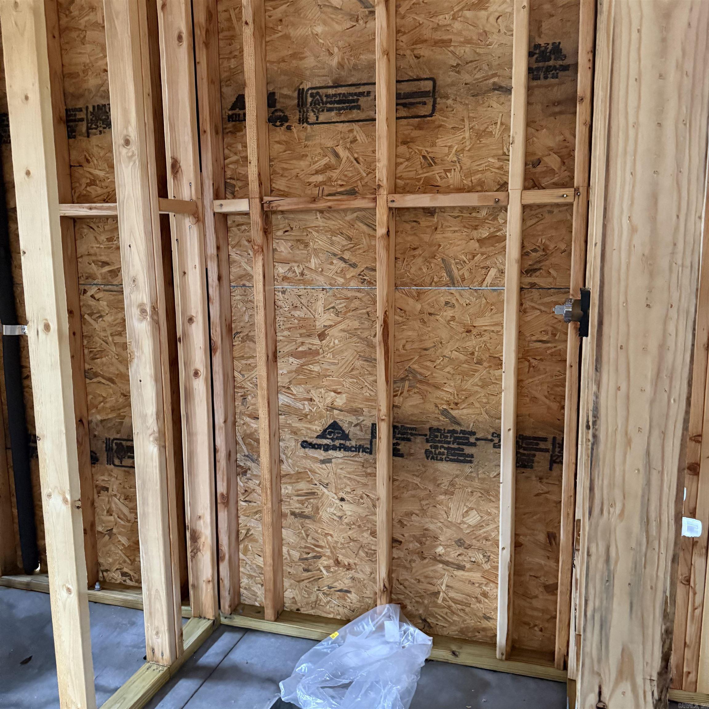 ELMHURST - Residential