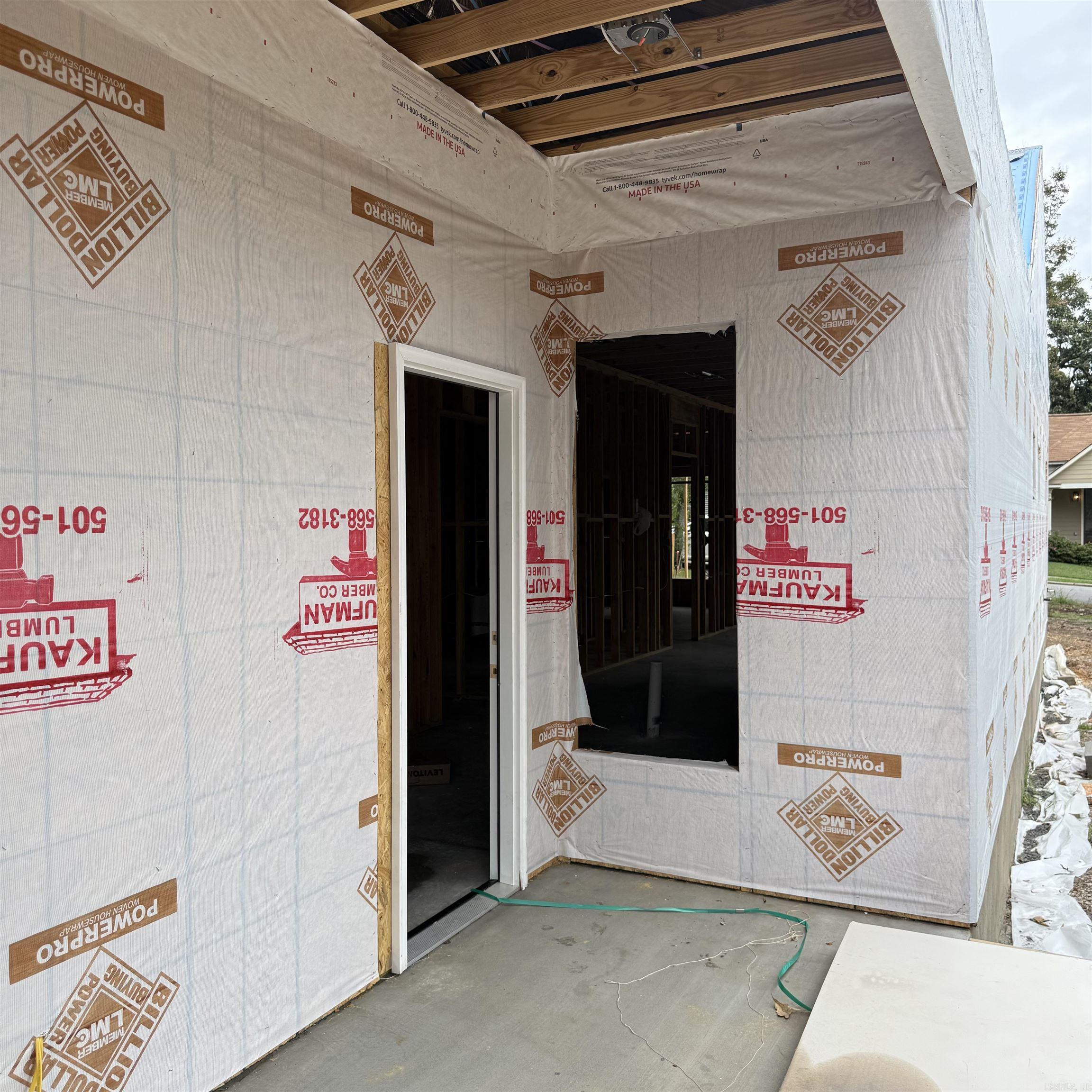 ELMHURST - Residential