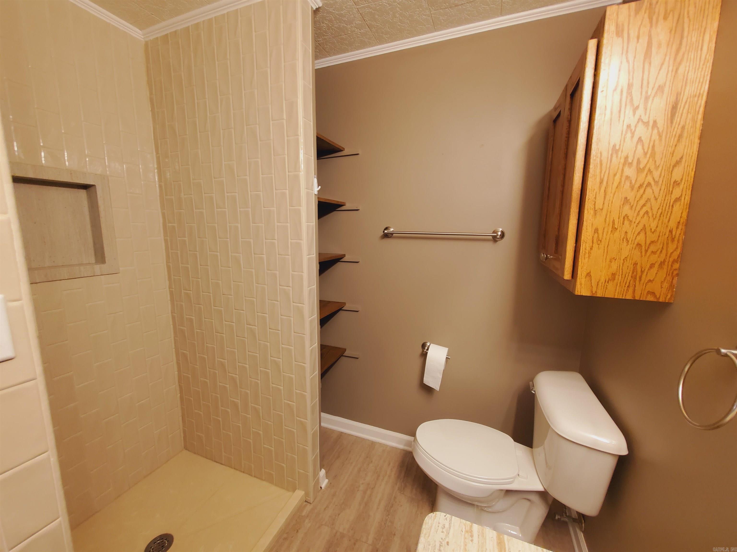 M&B PIGGOTT 2-20-8 - Residential