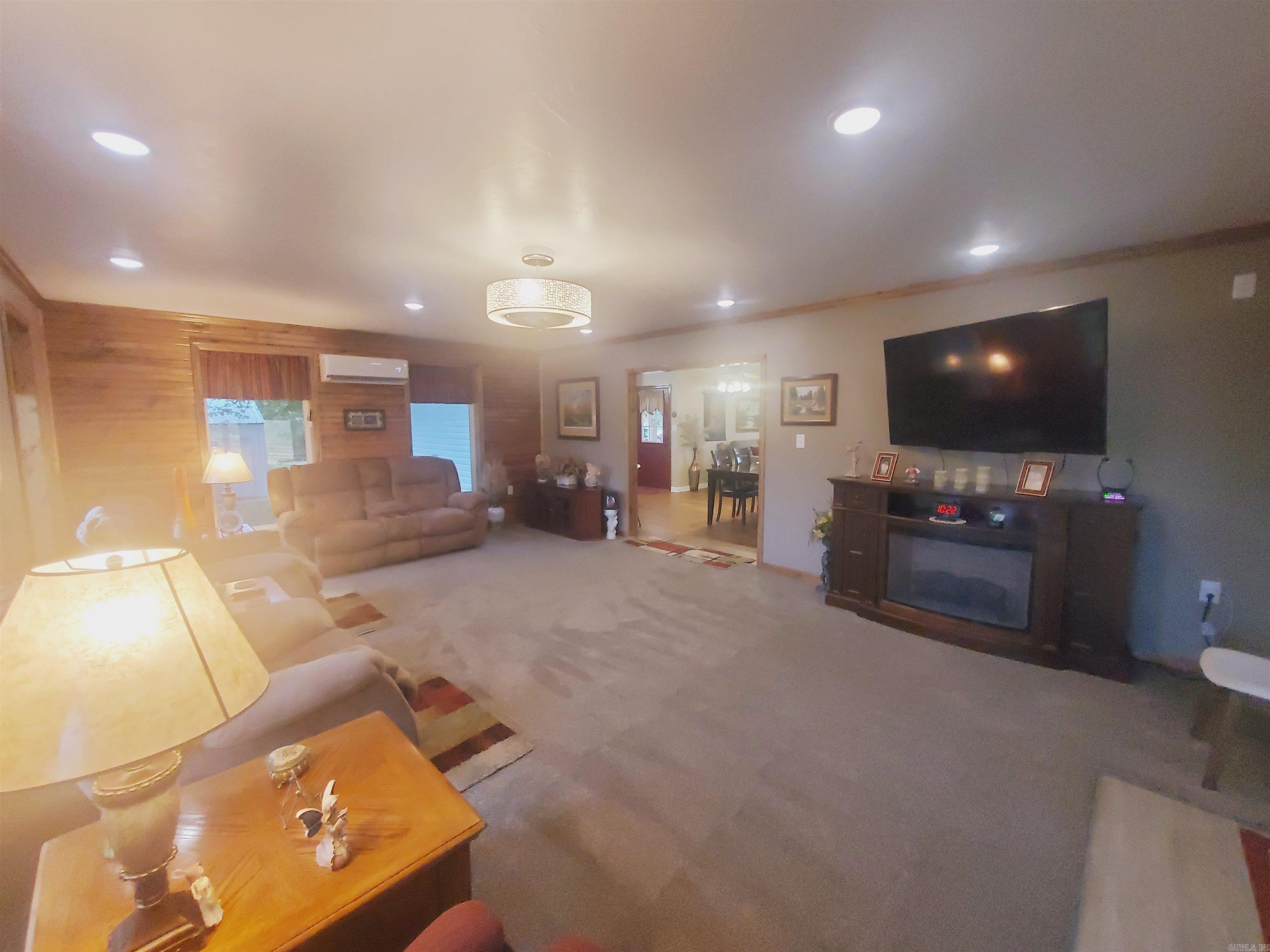 M&B PIGGOTT 2-20-8 - Residential
