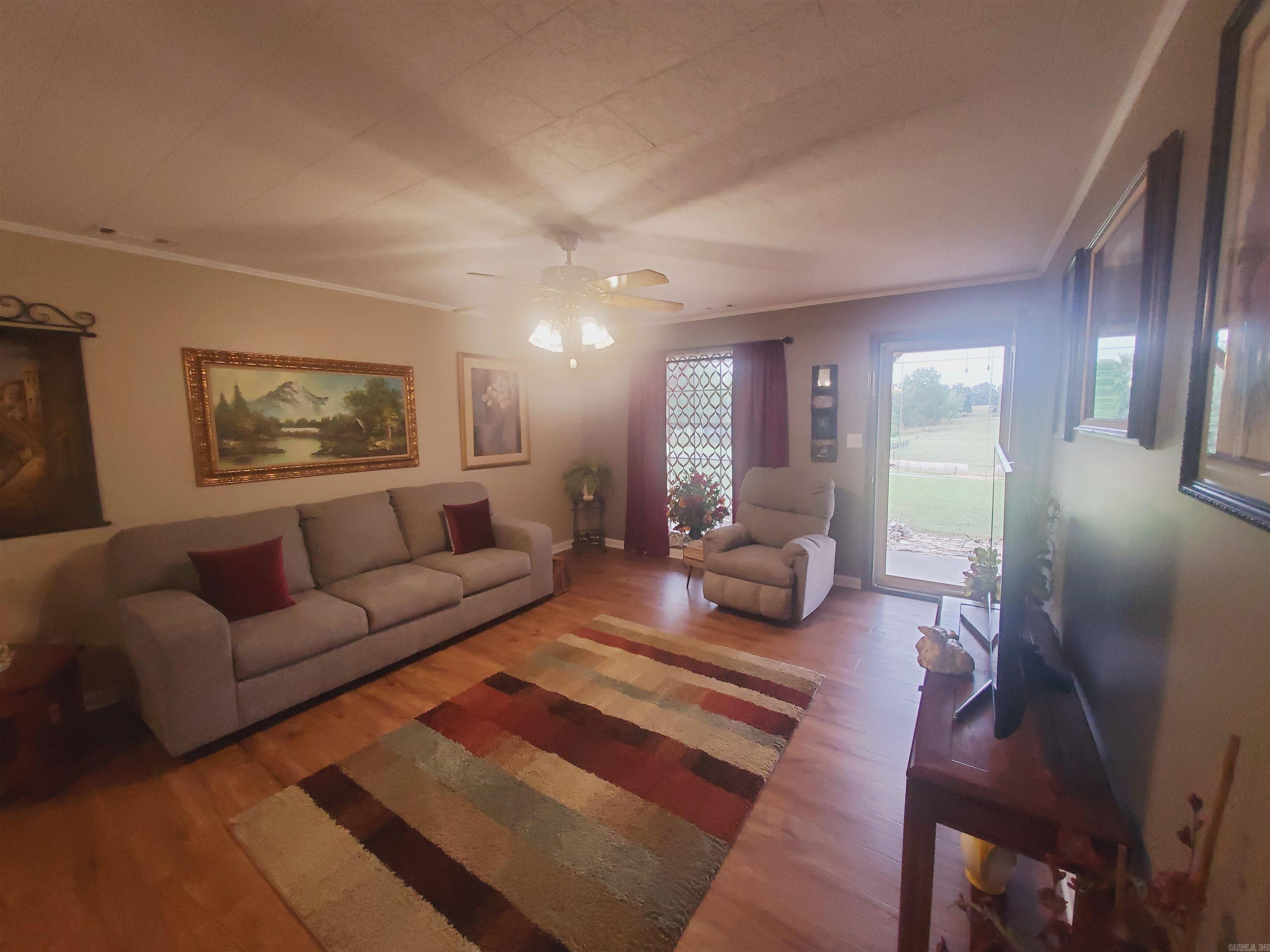 M&B PIGGOTT 2-20-8 - Residential