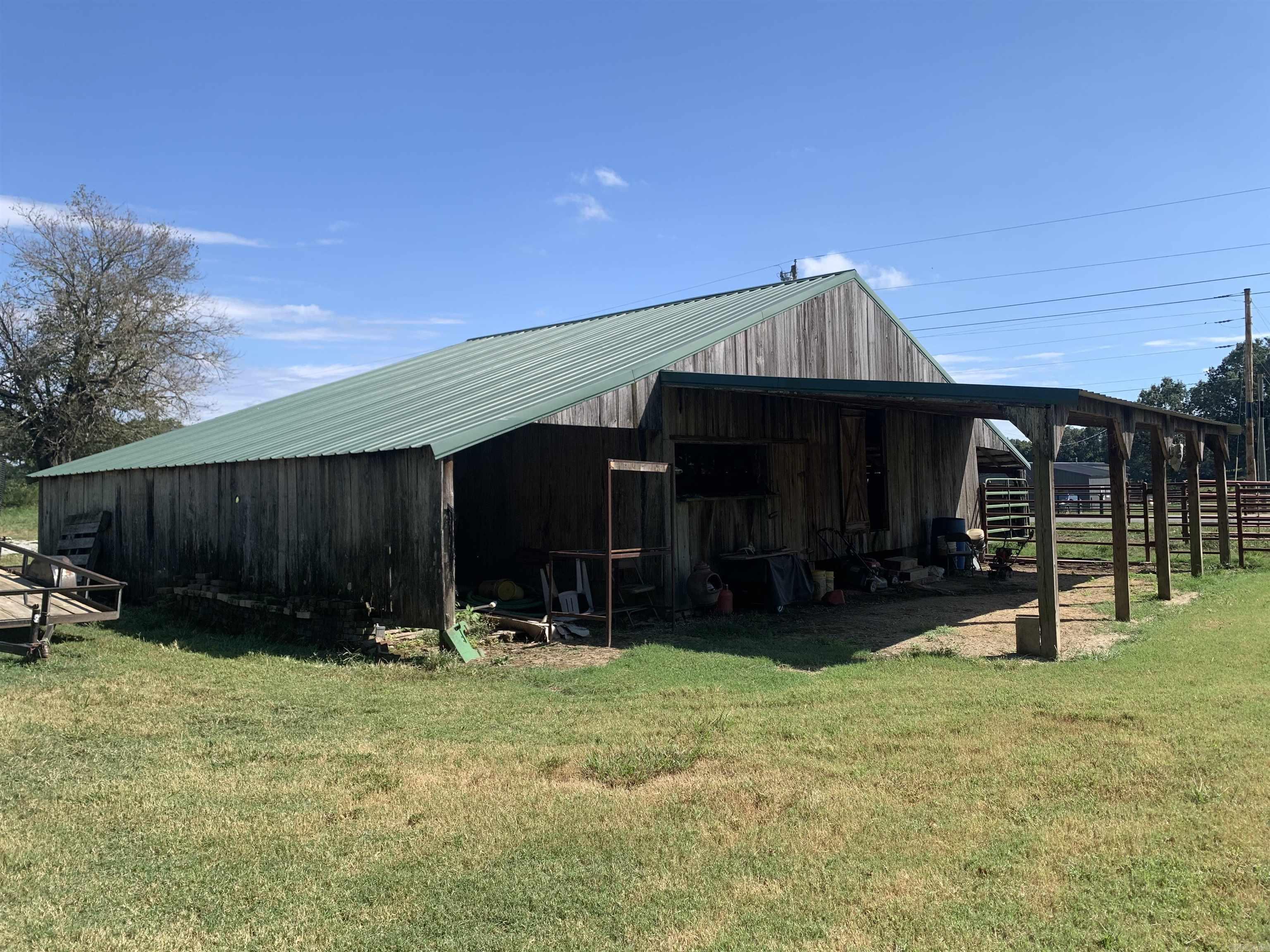 M&B PIGGOTT 2-20-8 - Residential