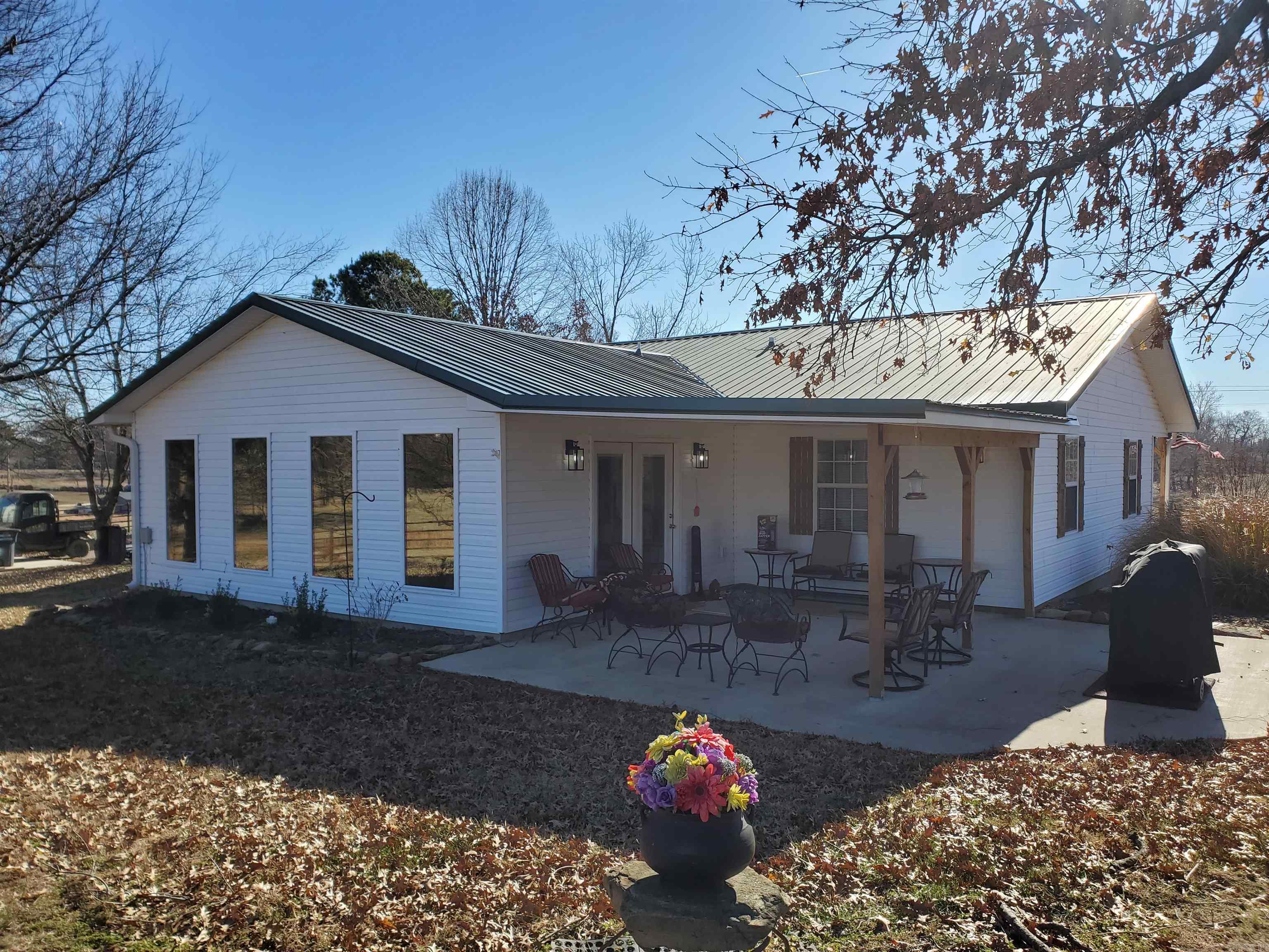 M&B PIGGOTT 2-20-8 - Residential