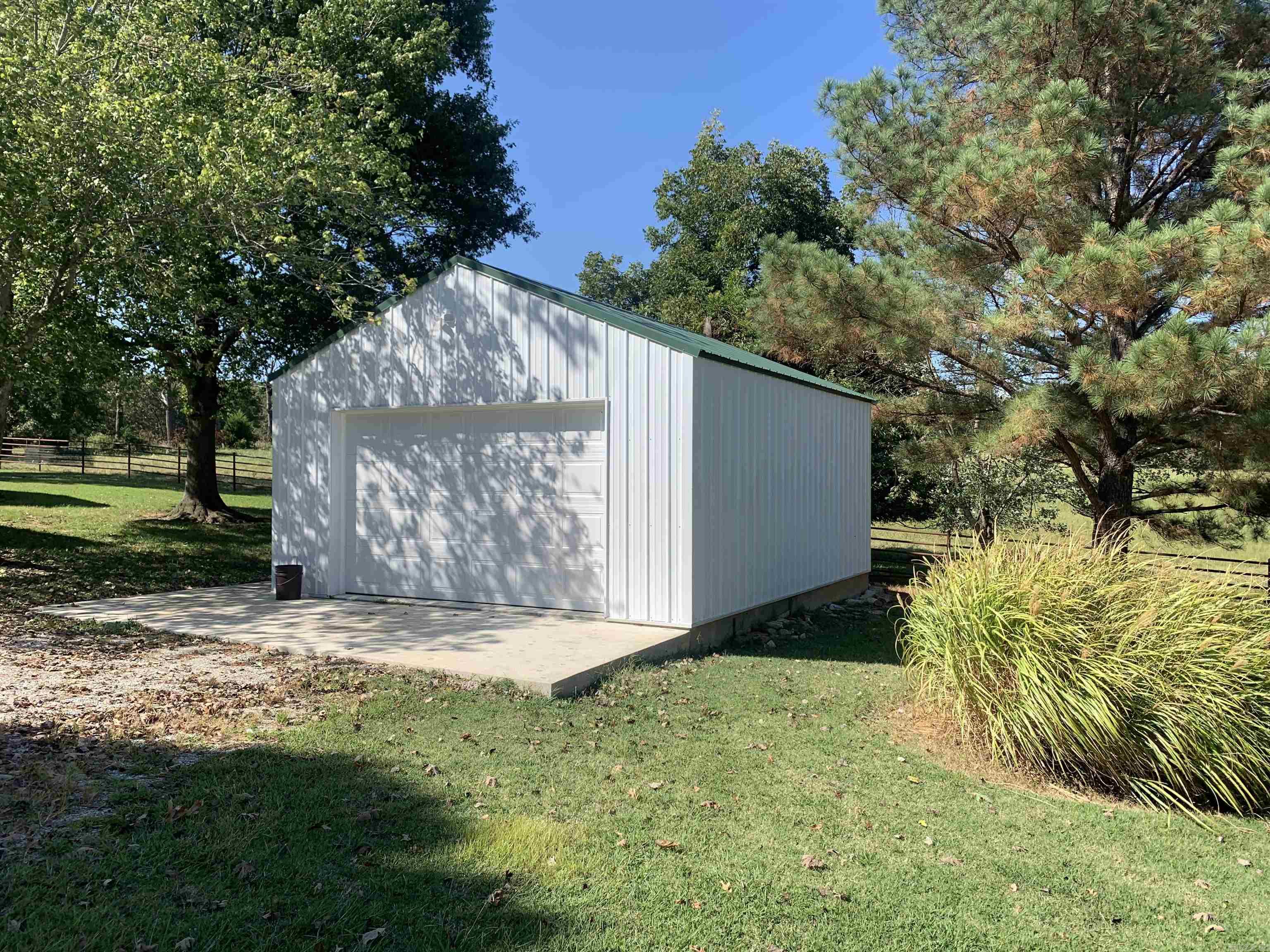 M&B PIGGOTT 2-20-8 - Residential