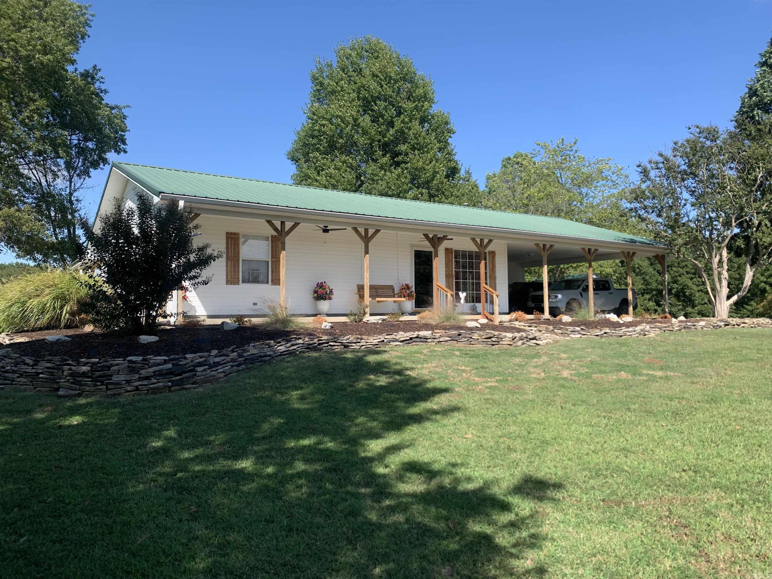 M&B PIGGOTT 2-20-8 - Residential