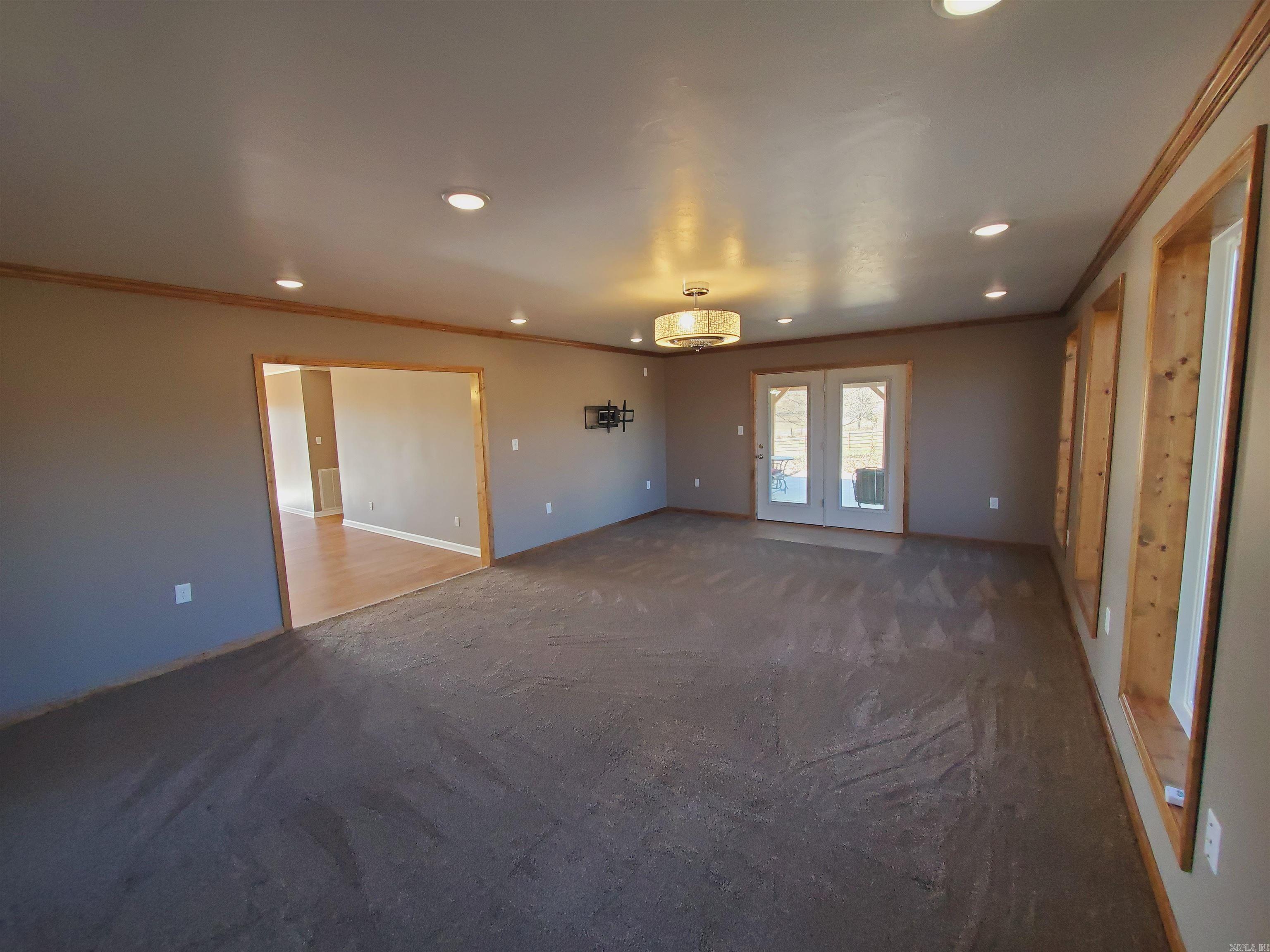 M&B PIGGOTT 2-20-8 - Residential