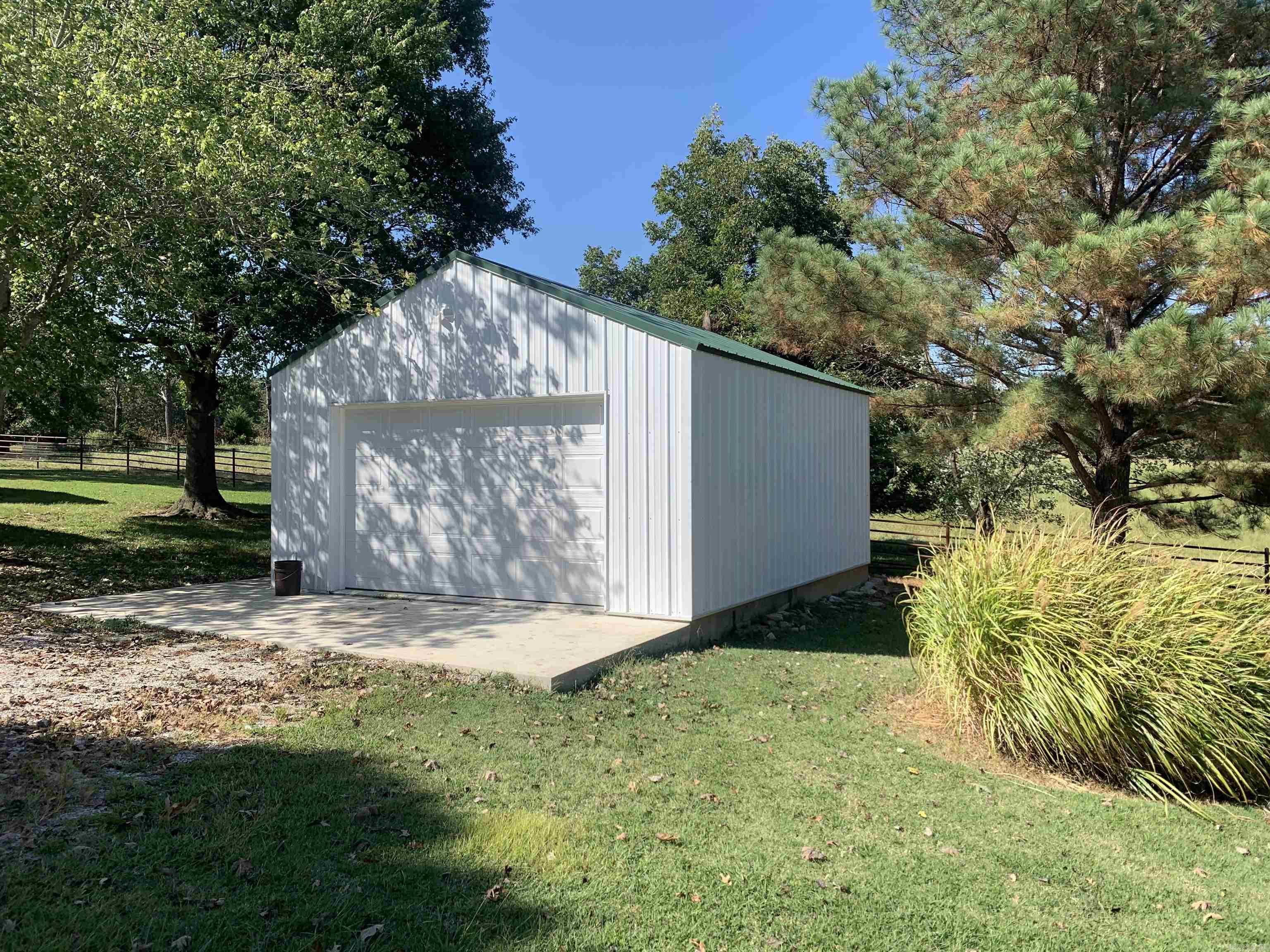 M&B PIGGOTT 2-20-8 - Residential