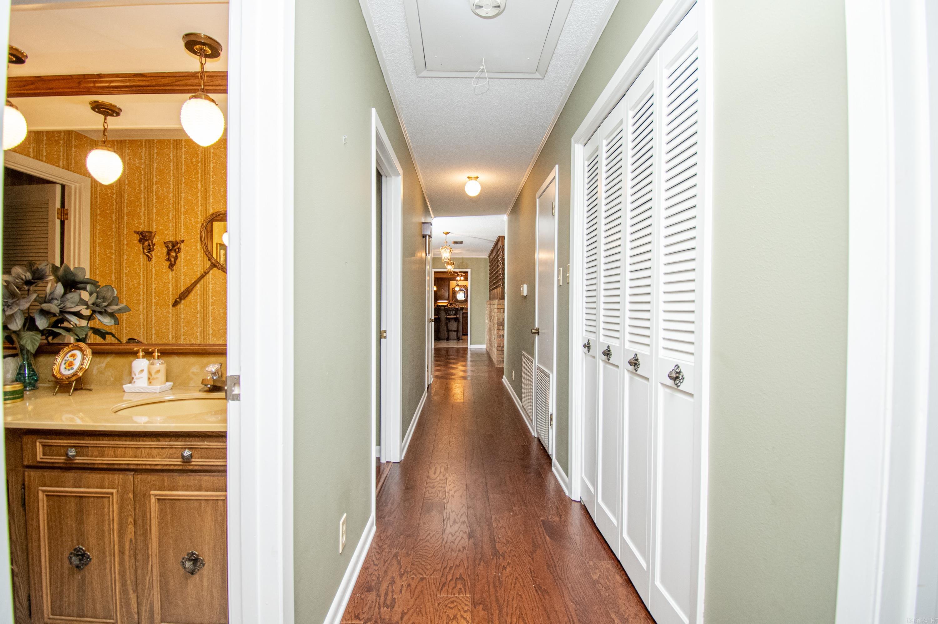 Thompson Heights - Residential