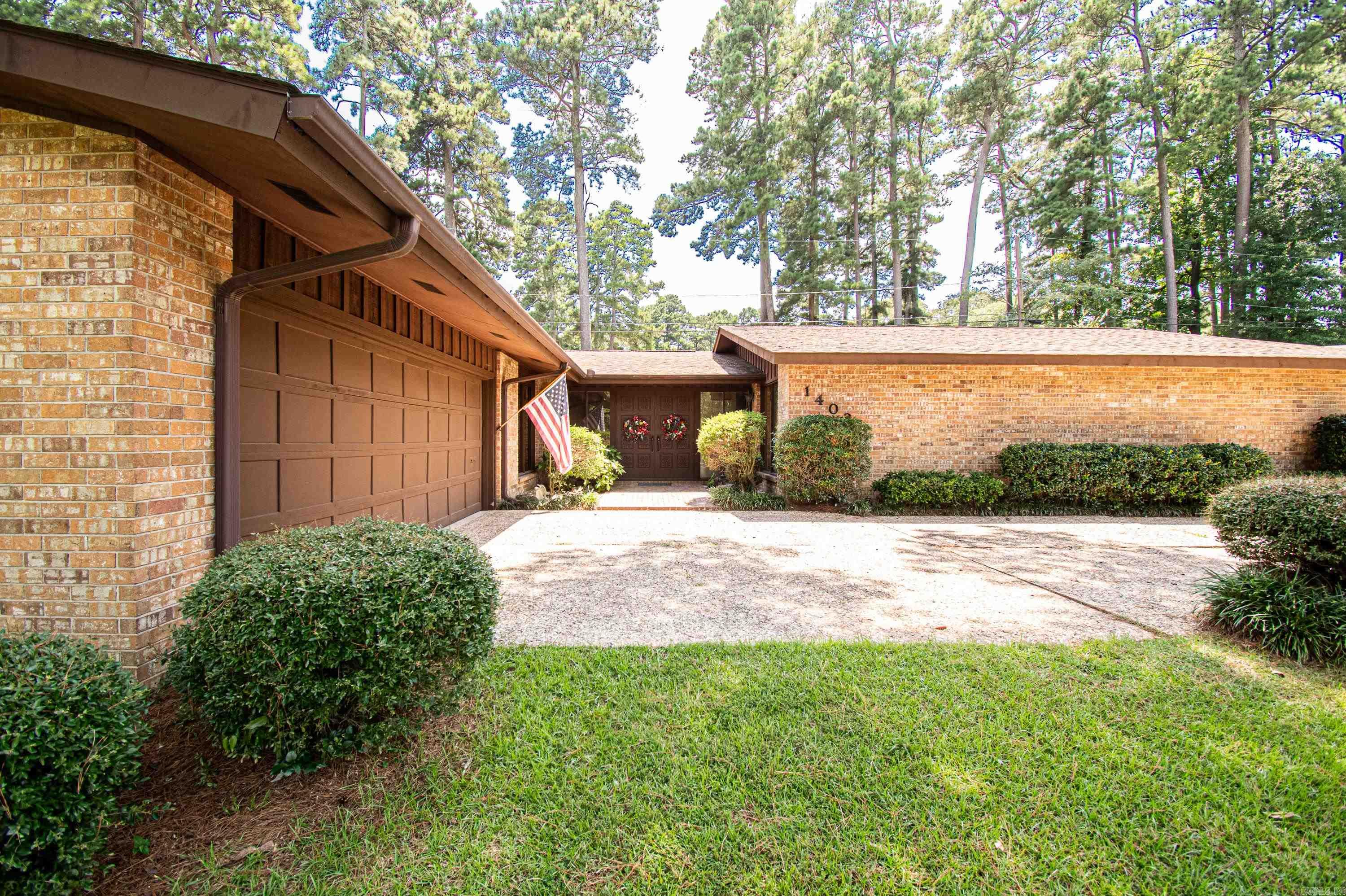 Thompson Heights - Residential