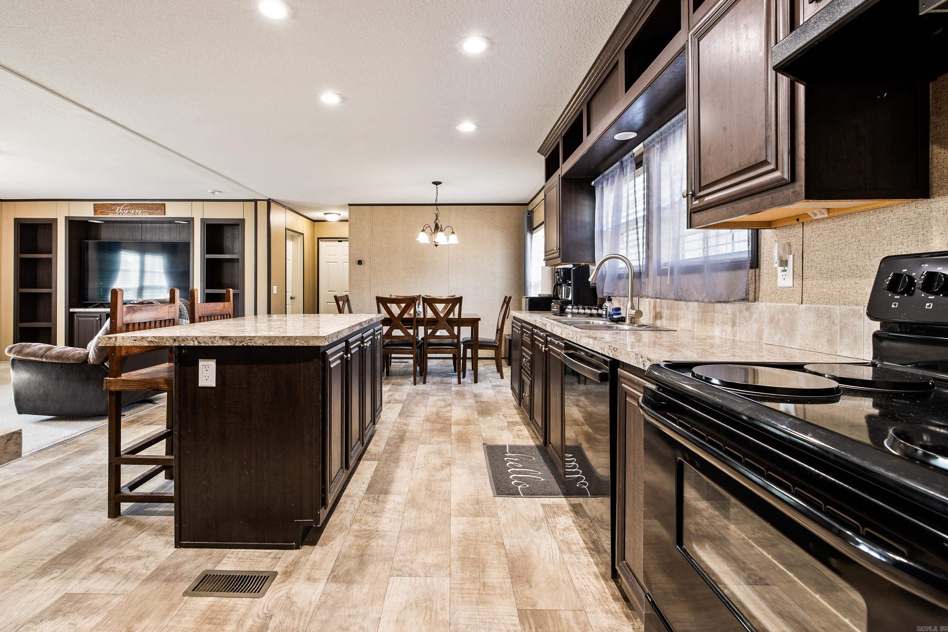 SHAW VALLEY - Residential