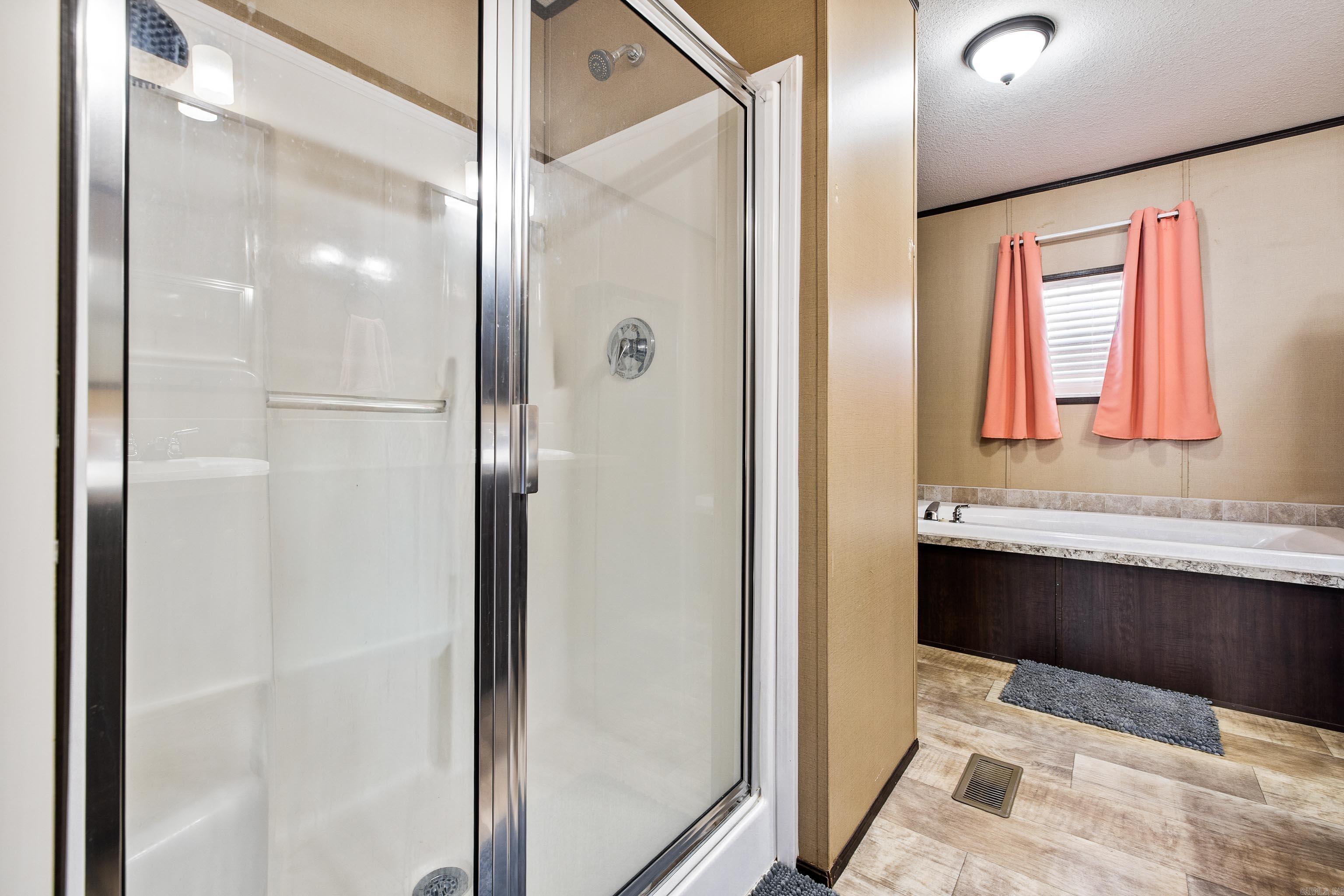 SHAW VALLEY - Residential