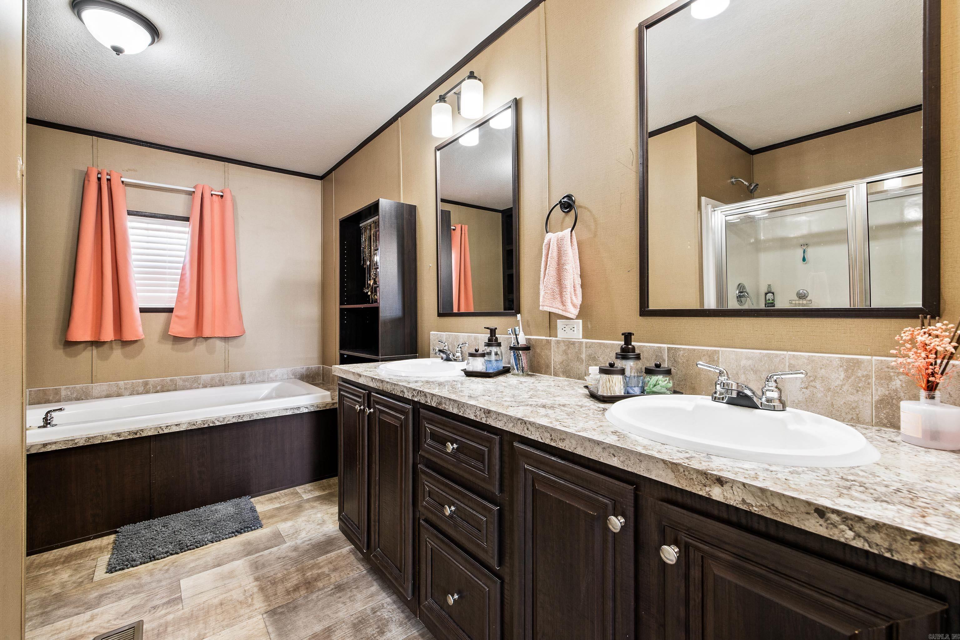 SHAW VALLEY - Residential