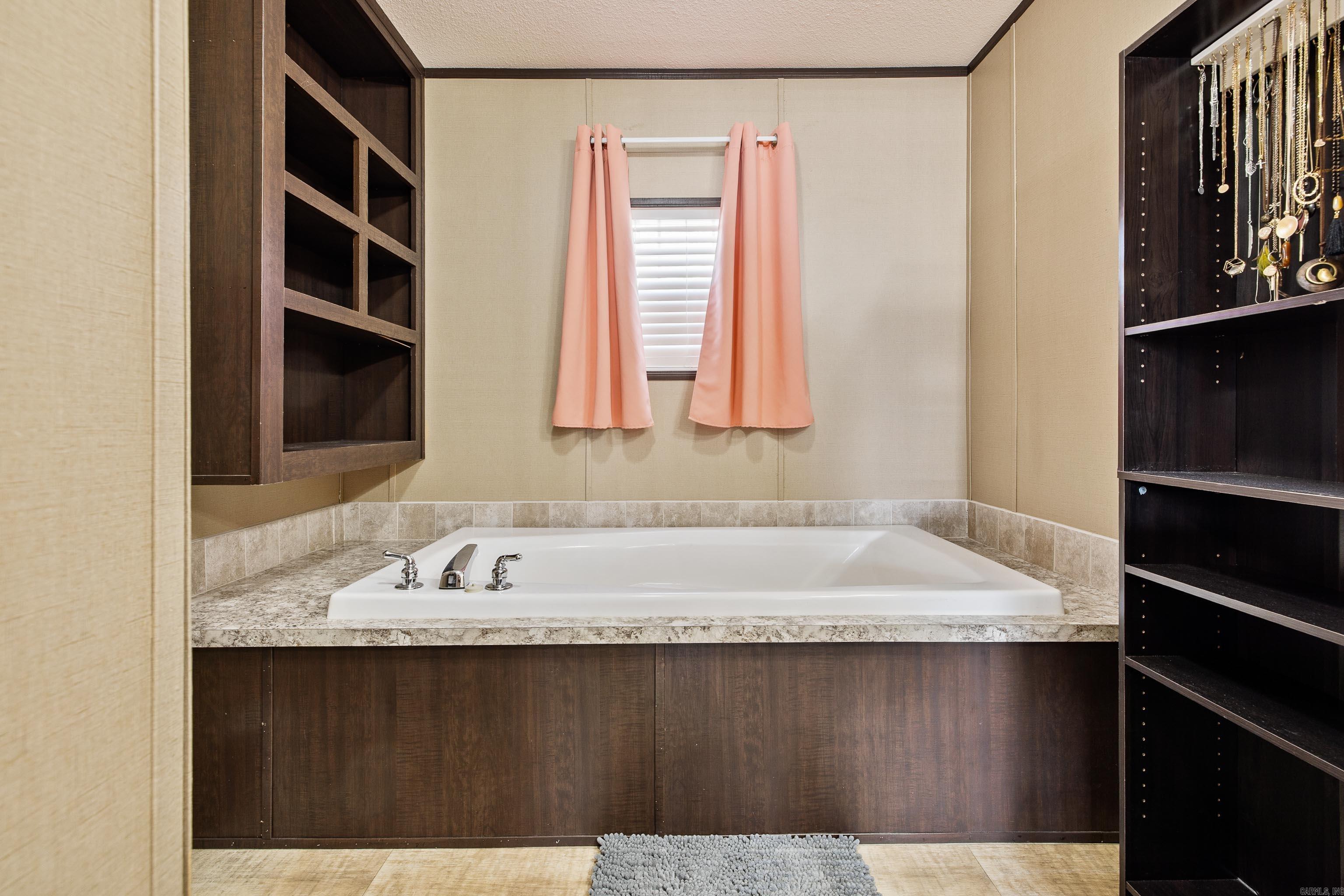 SHAW VALLEY - Residential