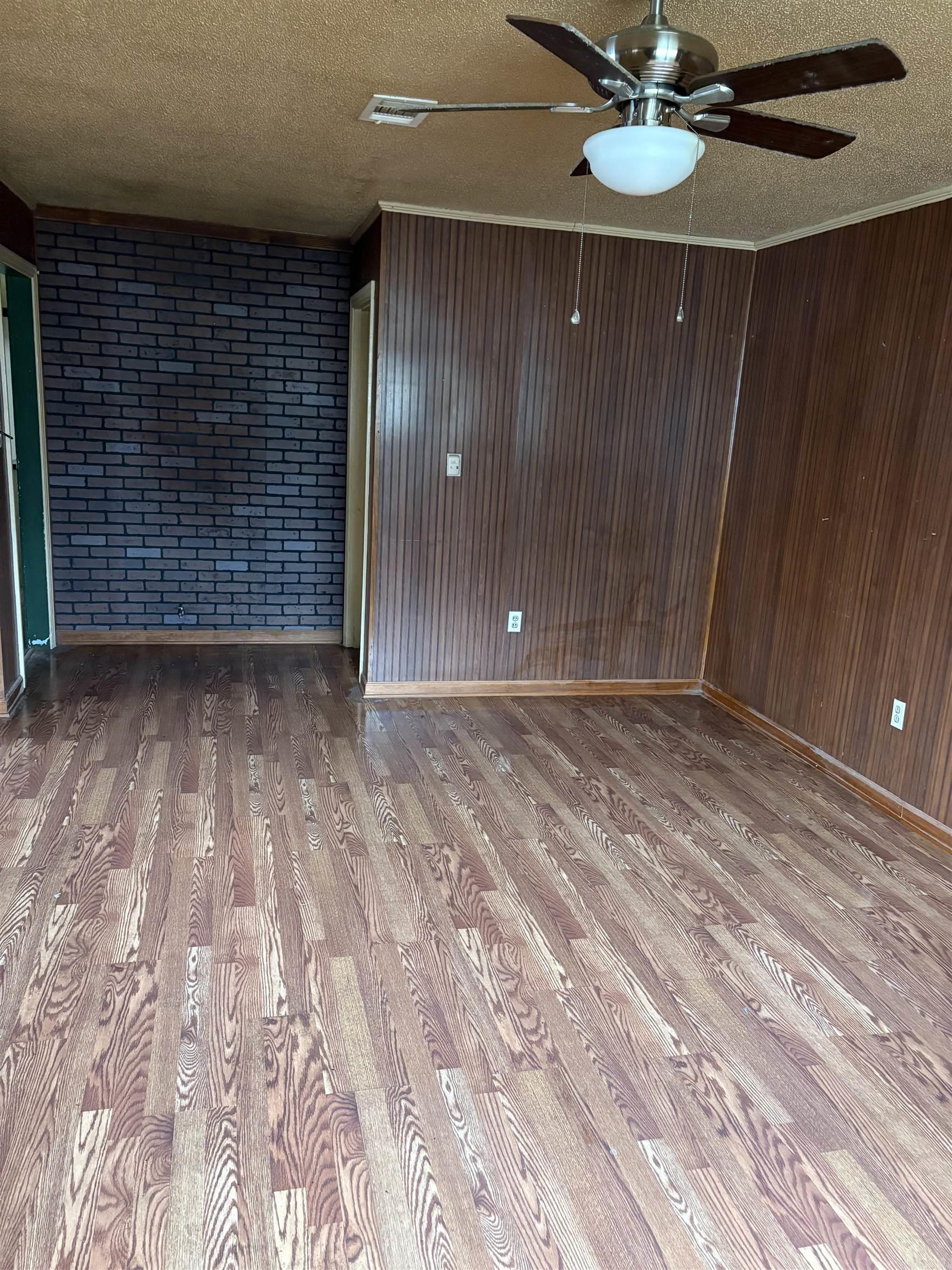 LYNCH ADD - Residential