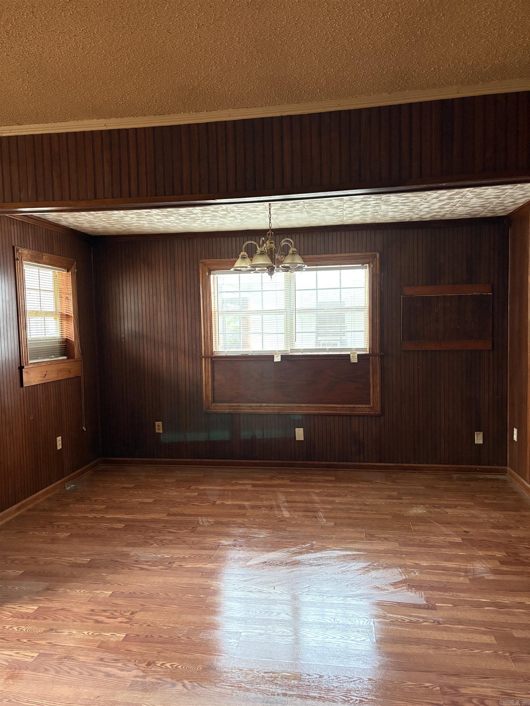 LYNCH ADD - Residential