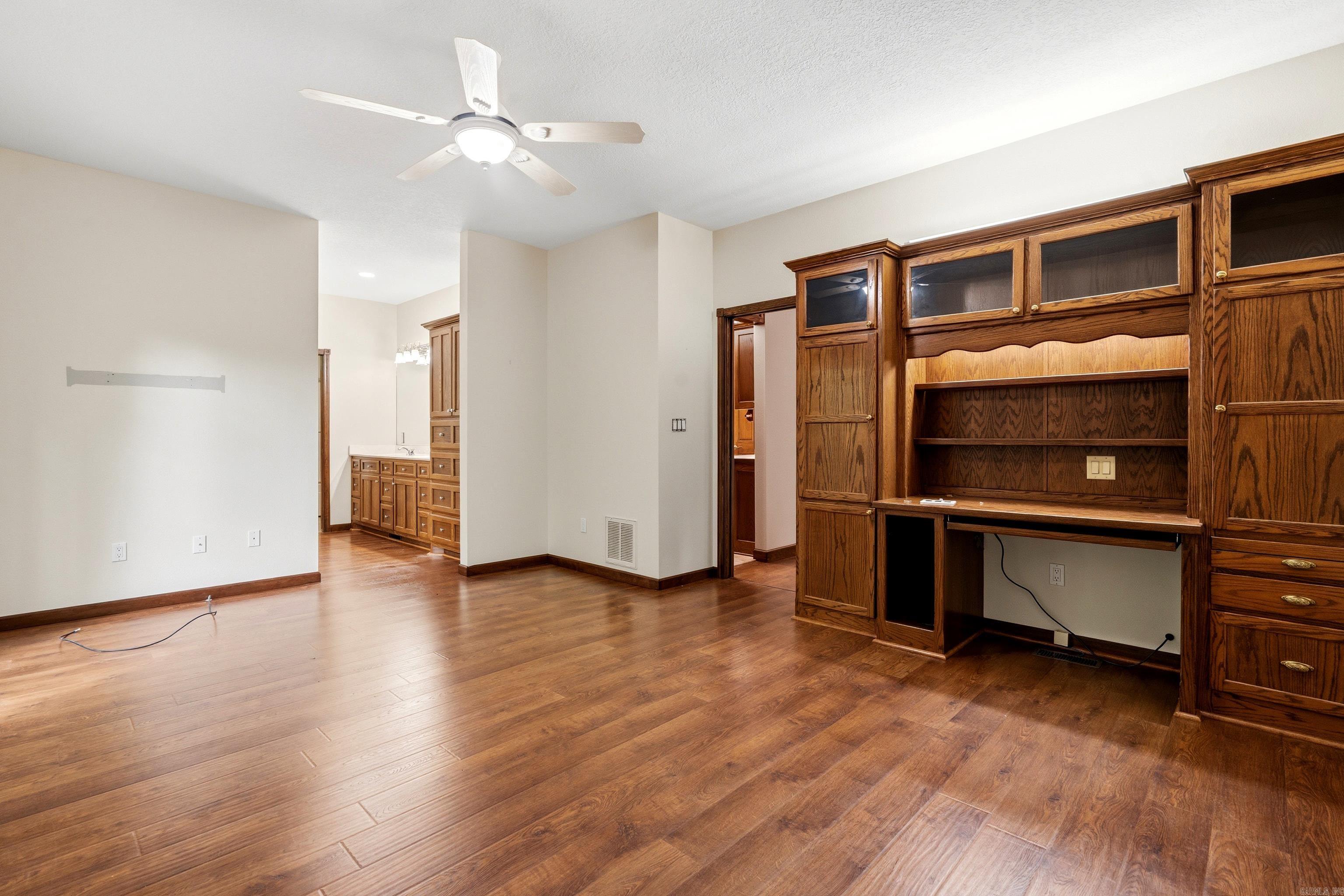 Guindola - Residential