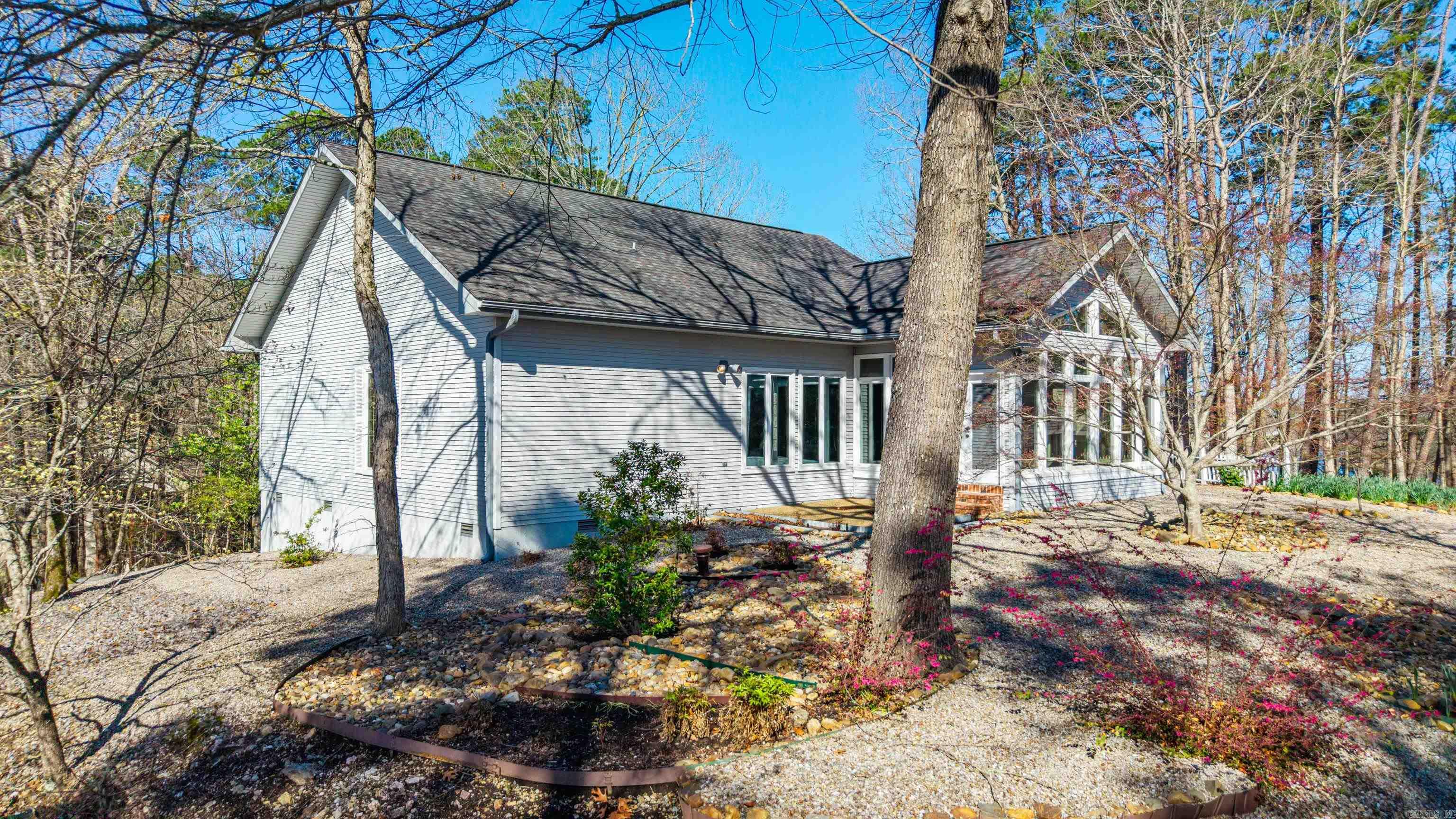 Guindola - Residential