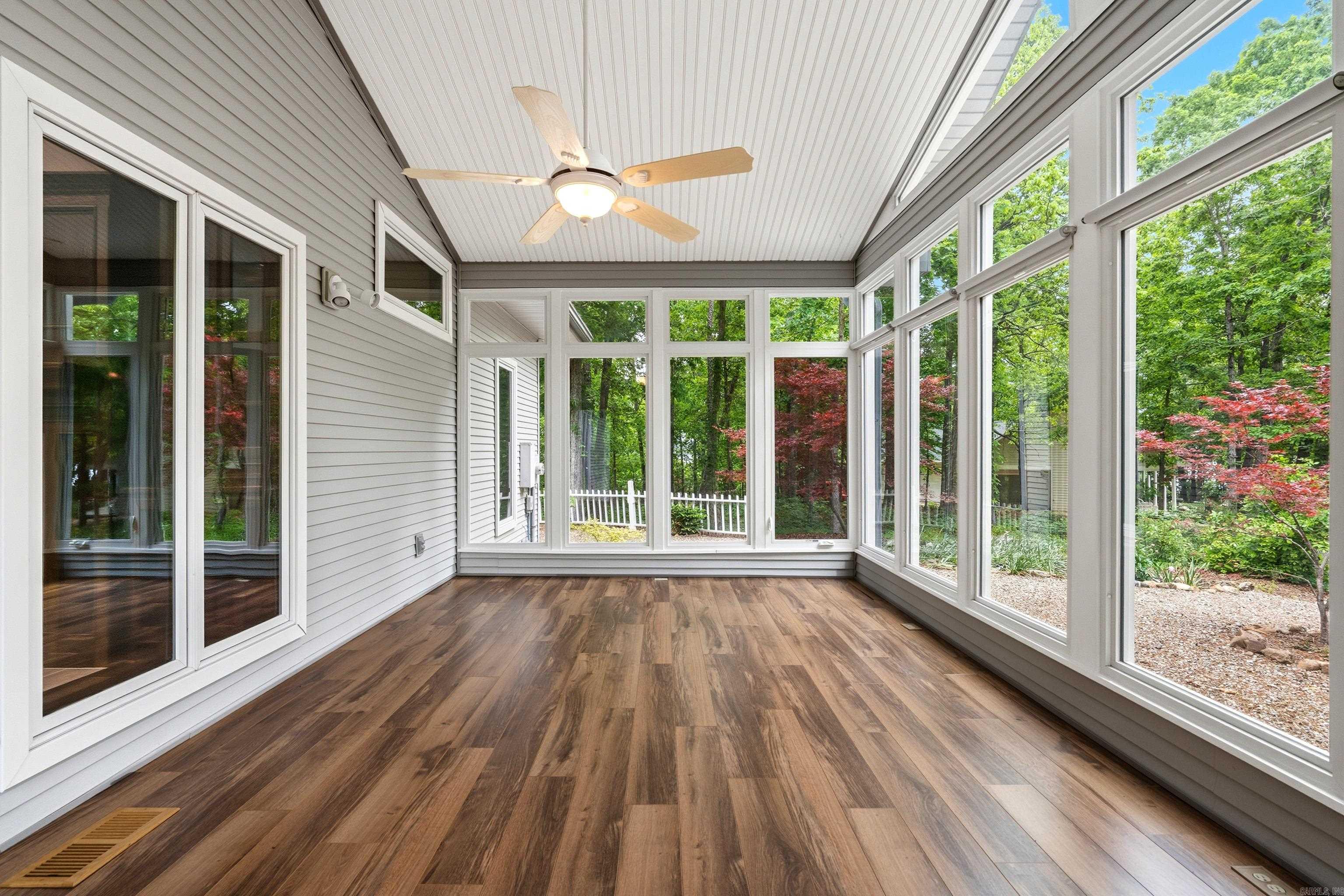 Guindola - Residential