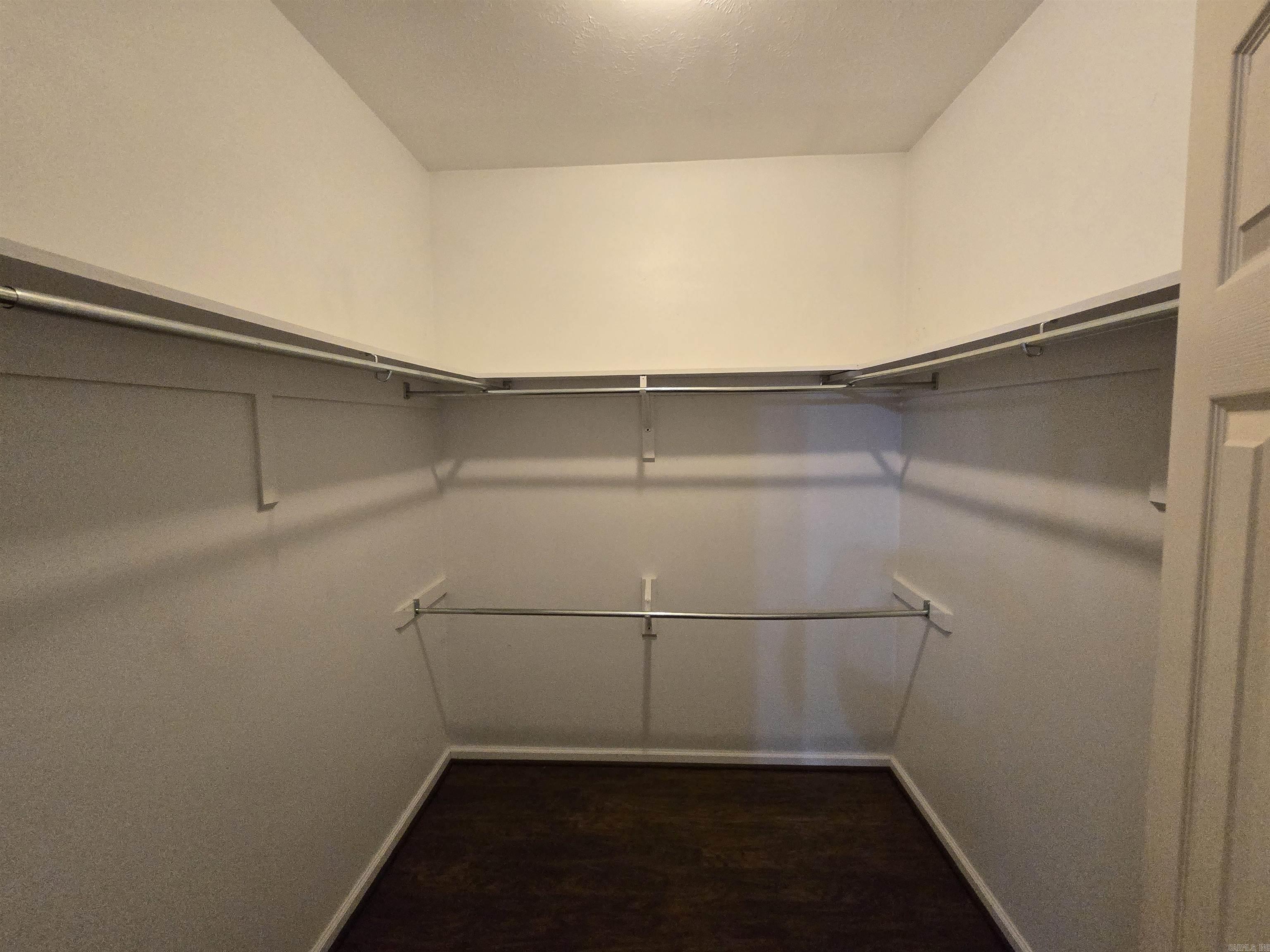 NORTH HILLS ESTATES - Residential