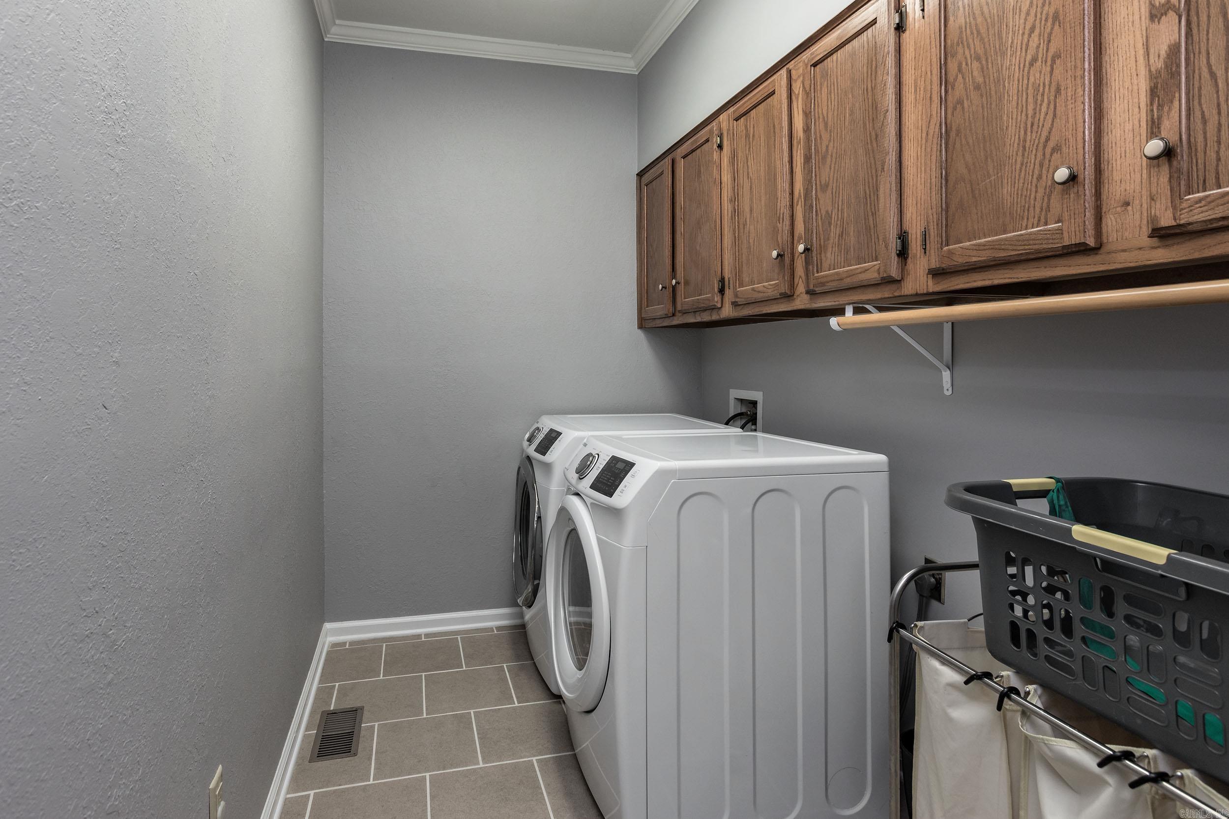 MAUMELLE CLUB MANOR TO CRYSTAL - Residential