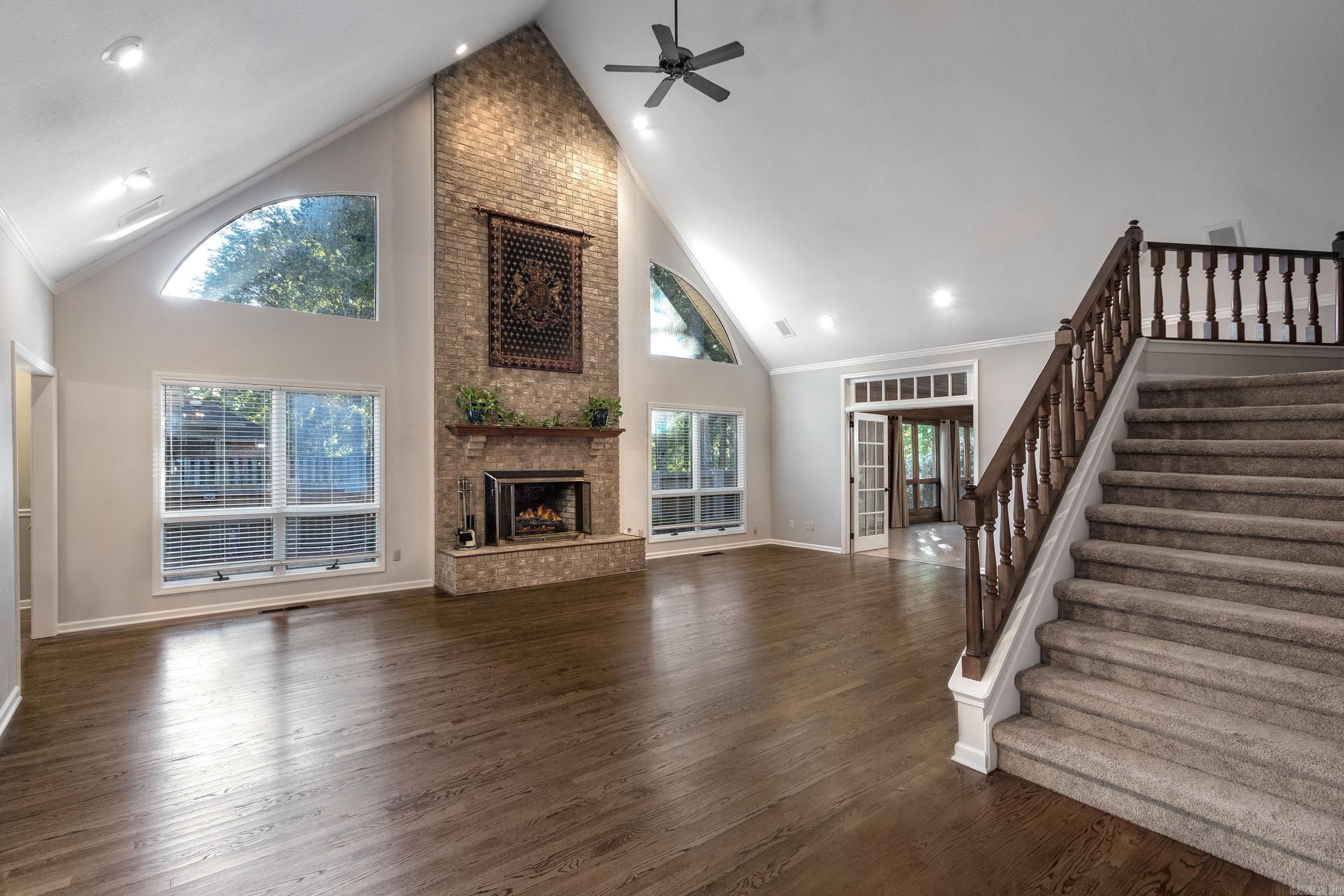 MAUMELLE CLUB MANOR TO CRYSTAL - Residential