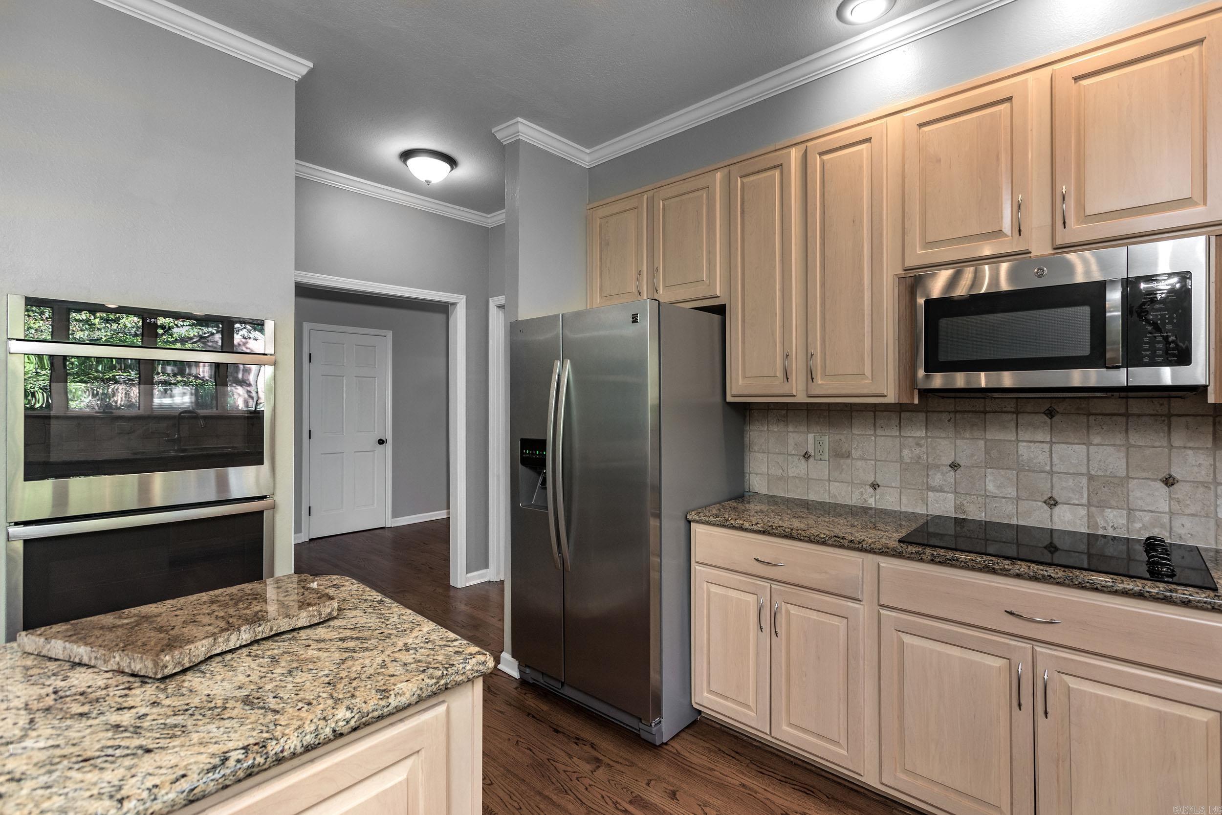 MAUMELLE CLUB MANOR TO CRYSTAL - Residential