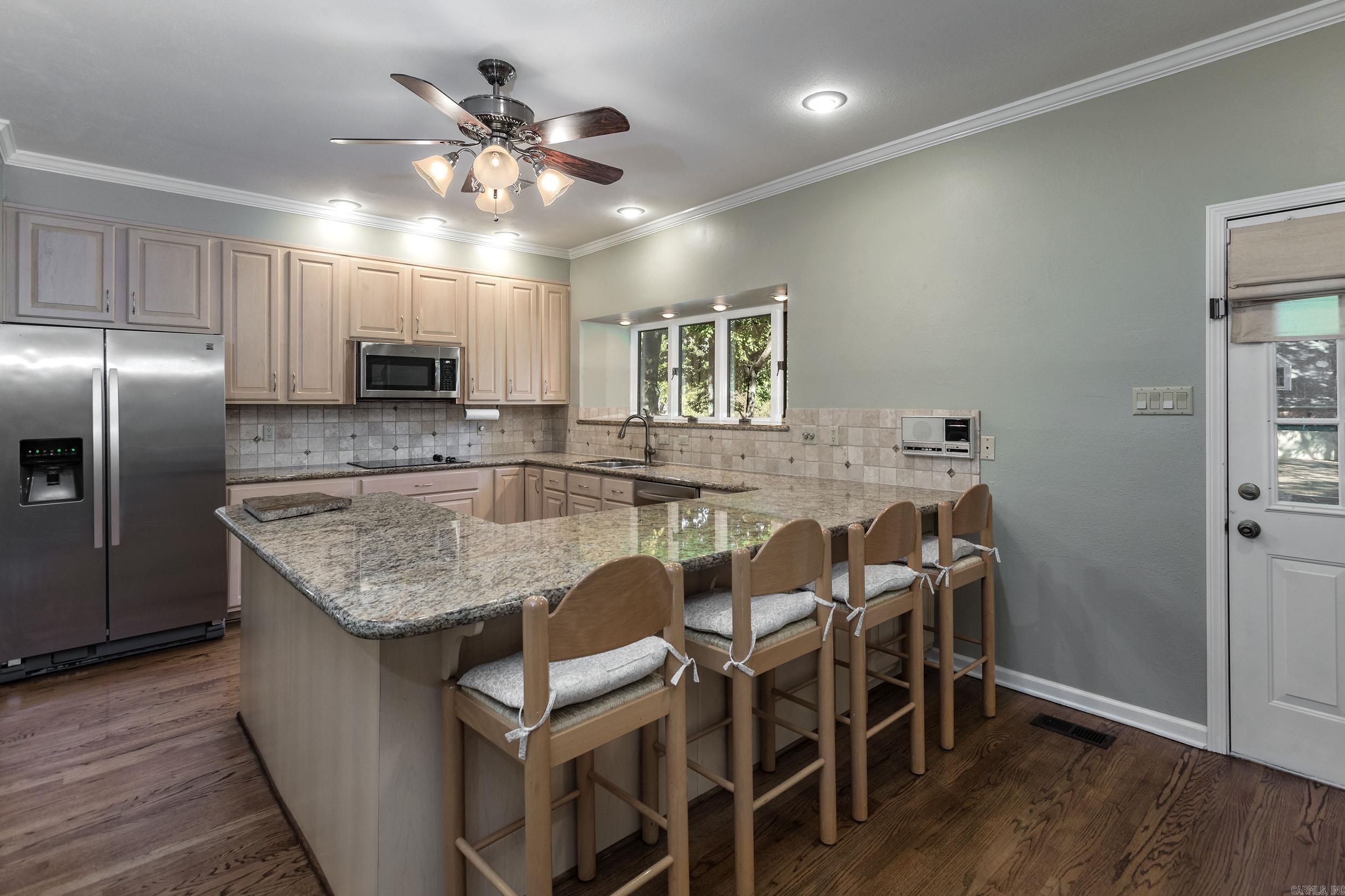 MAUMELLE CLUB MANOR TO CRYSTAL - Residential