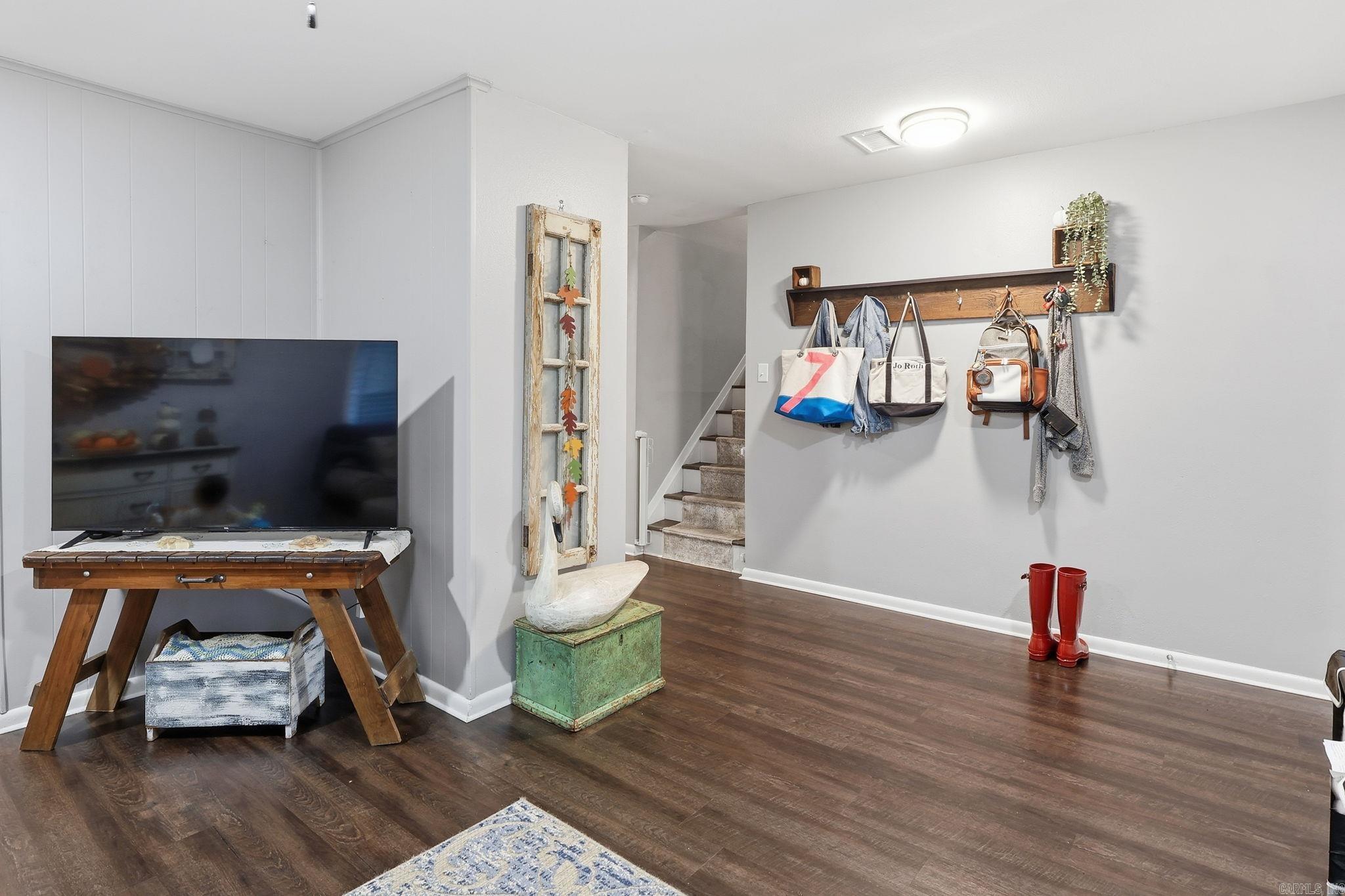 VALLEY VIEW - Residential