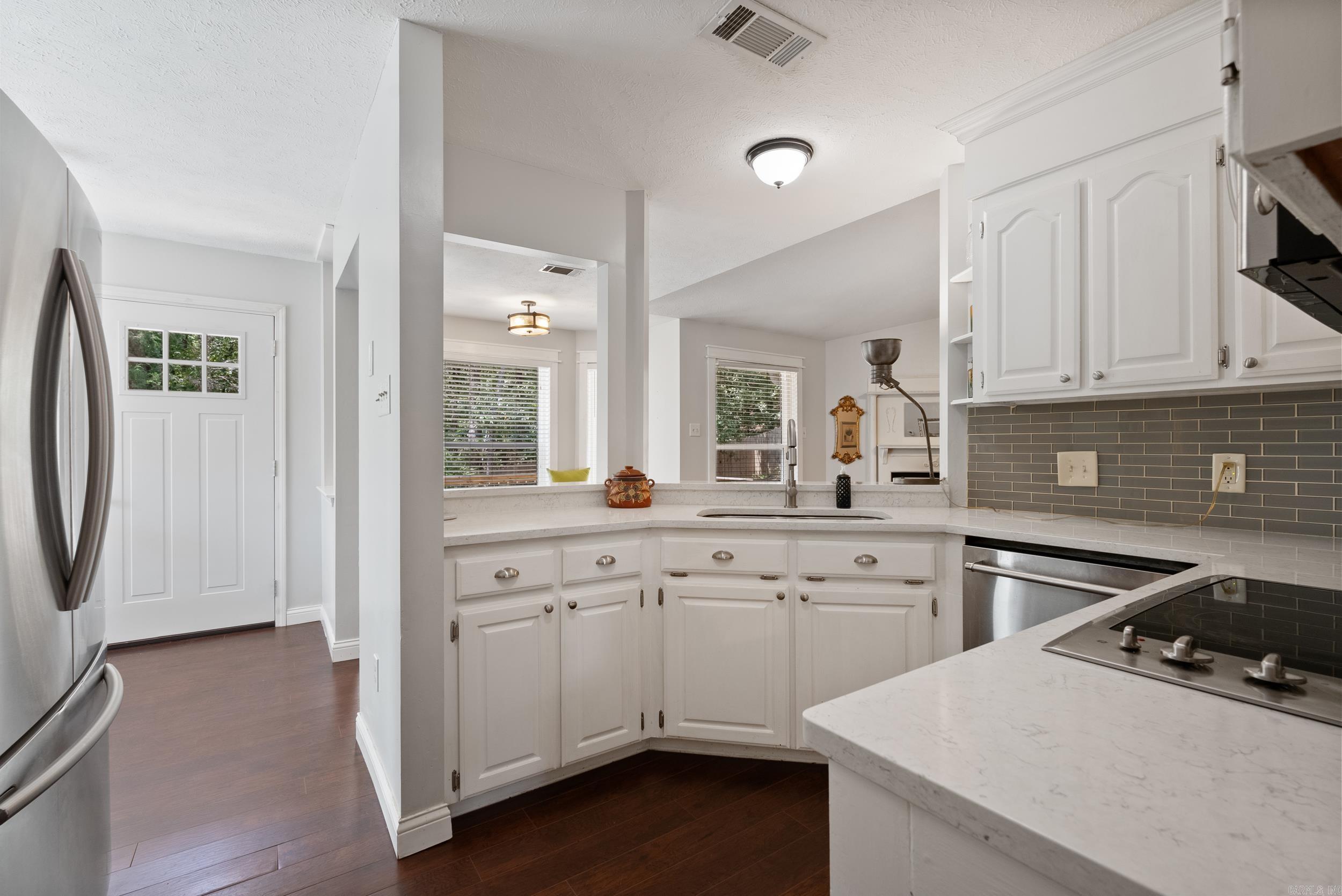 KRYSTAL KREEK - Residential