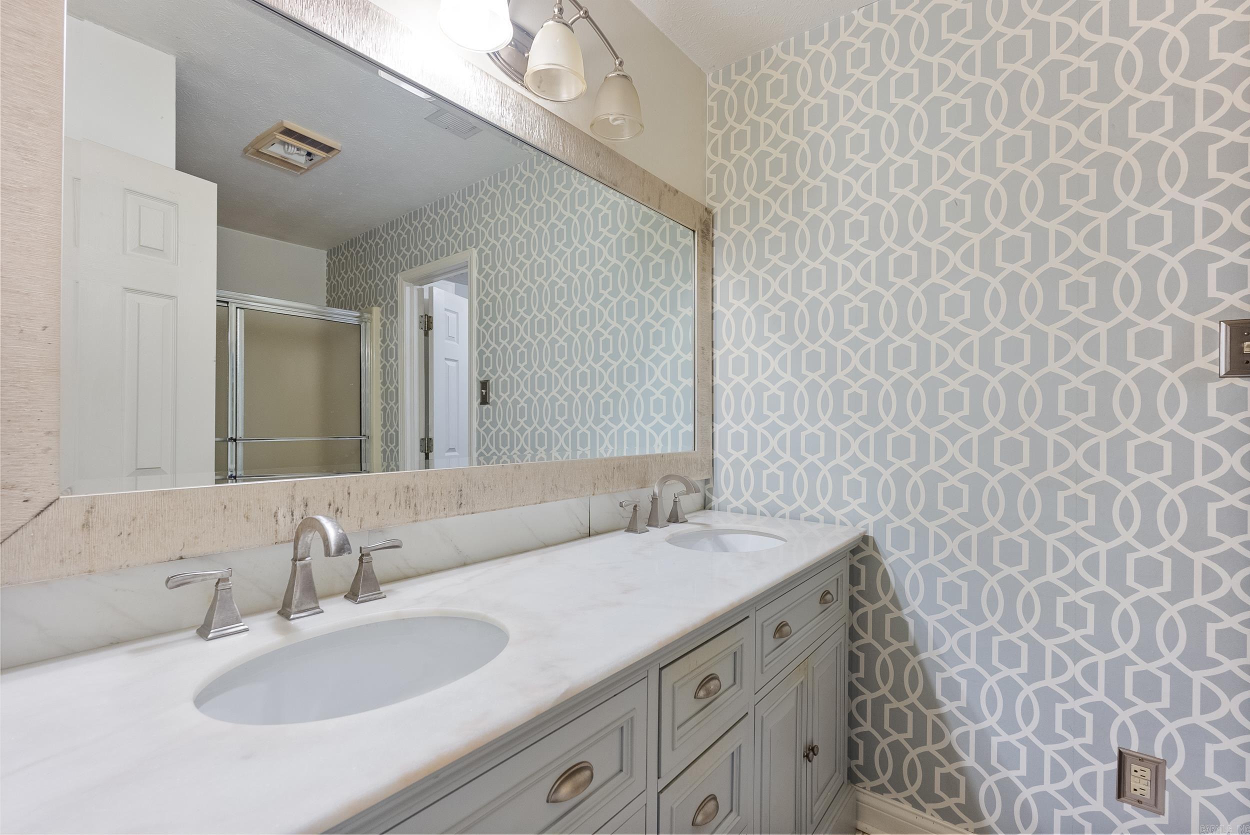 KRYSTAL KREEK - Residential