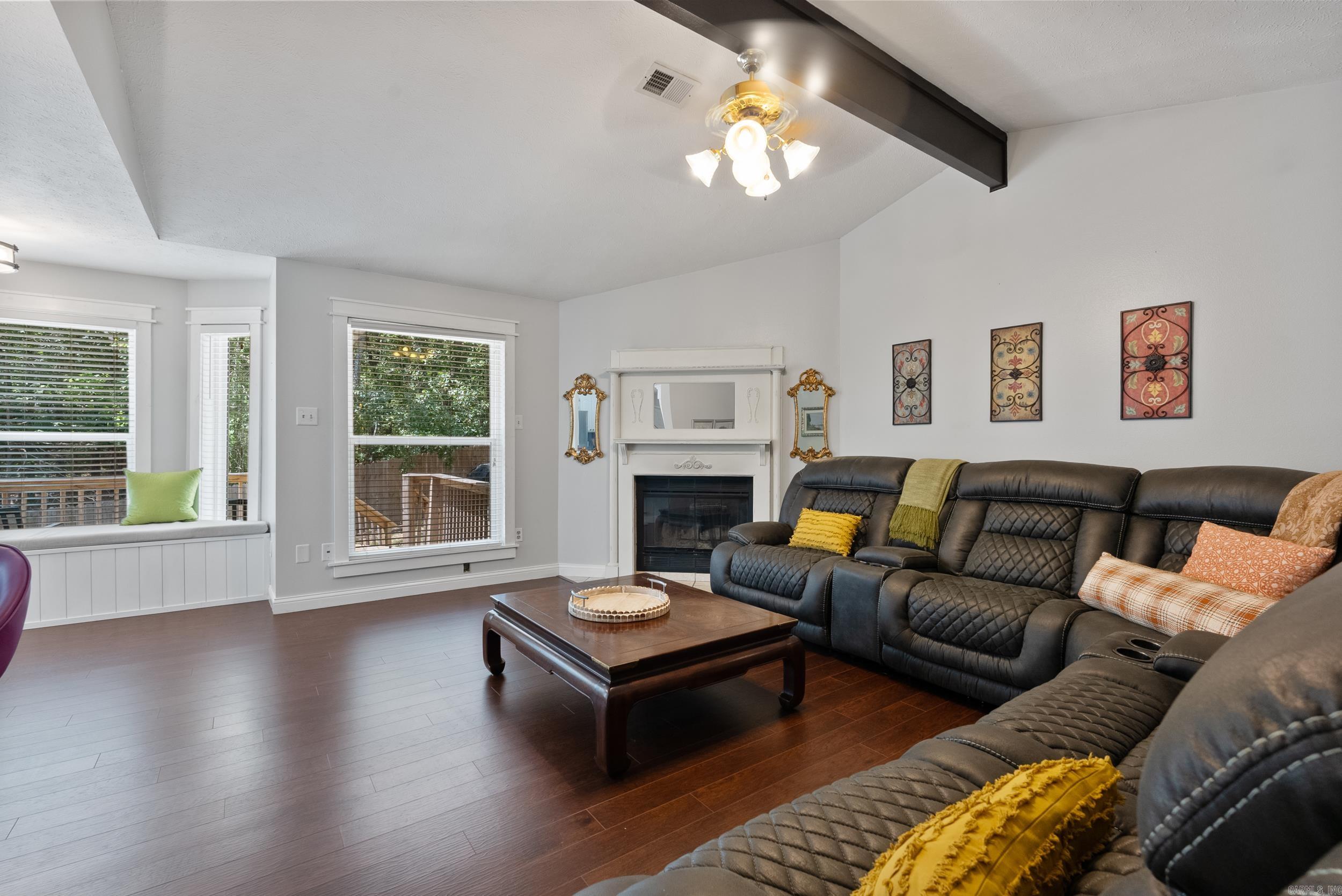 KRYSTAL KREEK - Residential