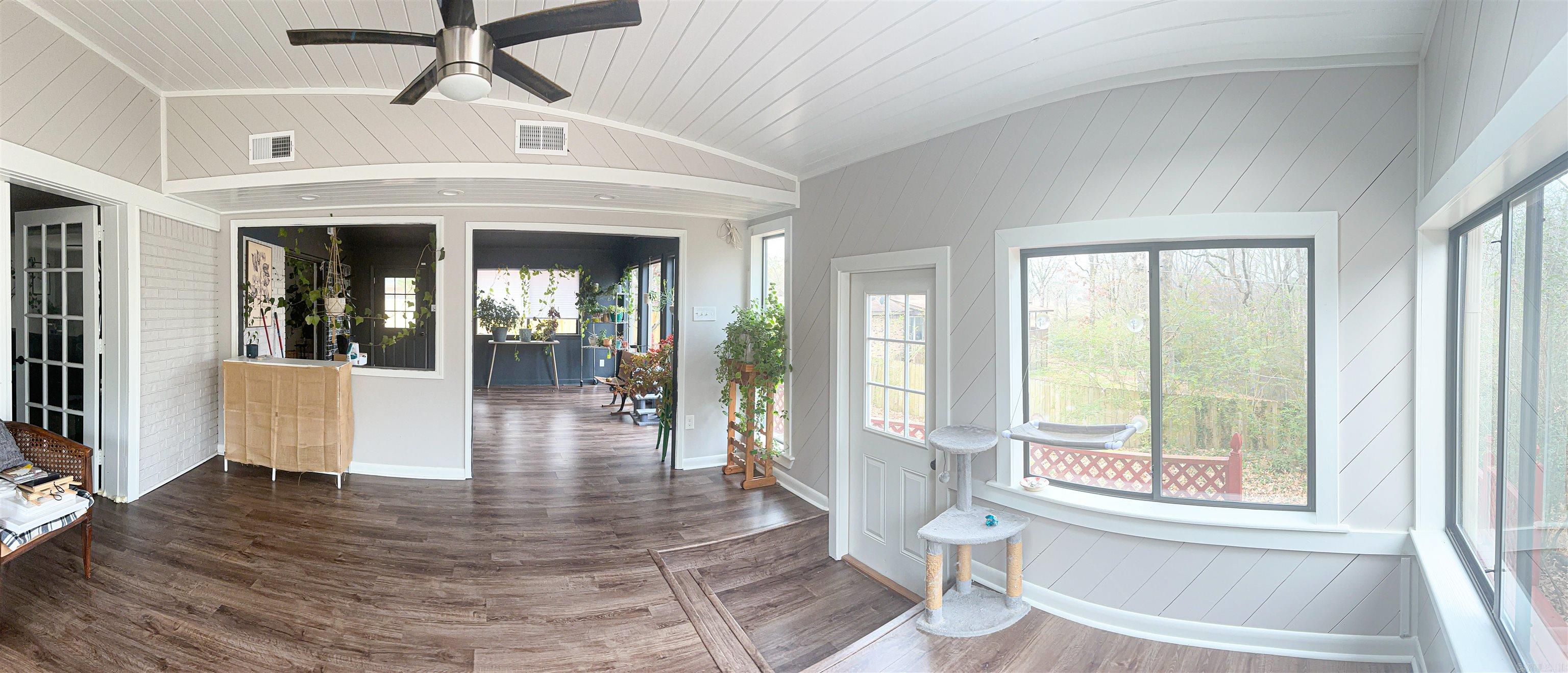 COUNTRY CLUB PARK - Residential