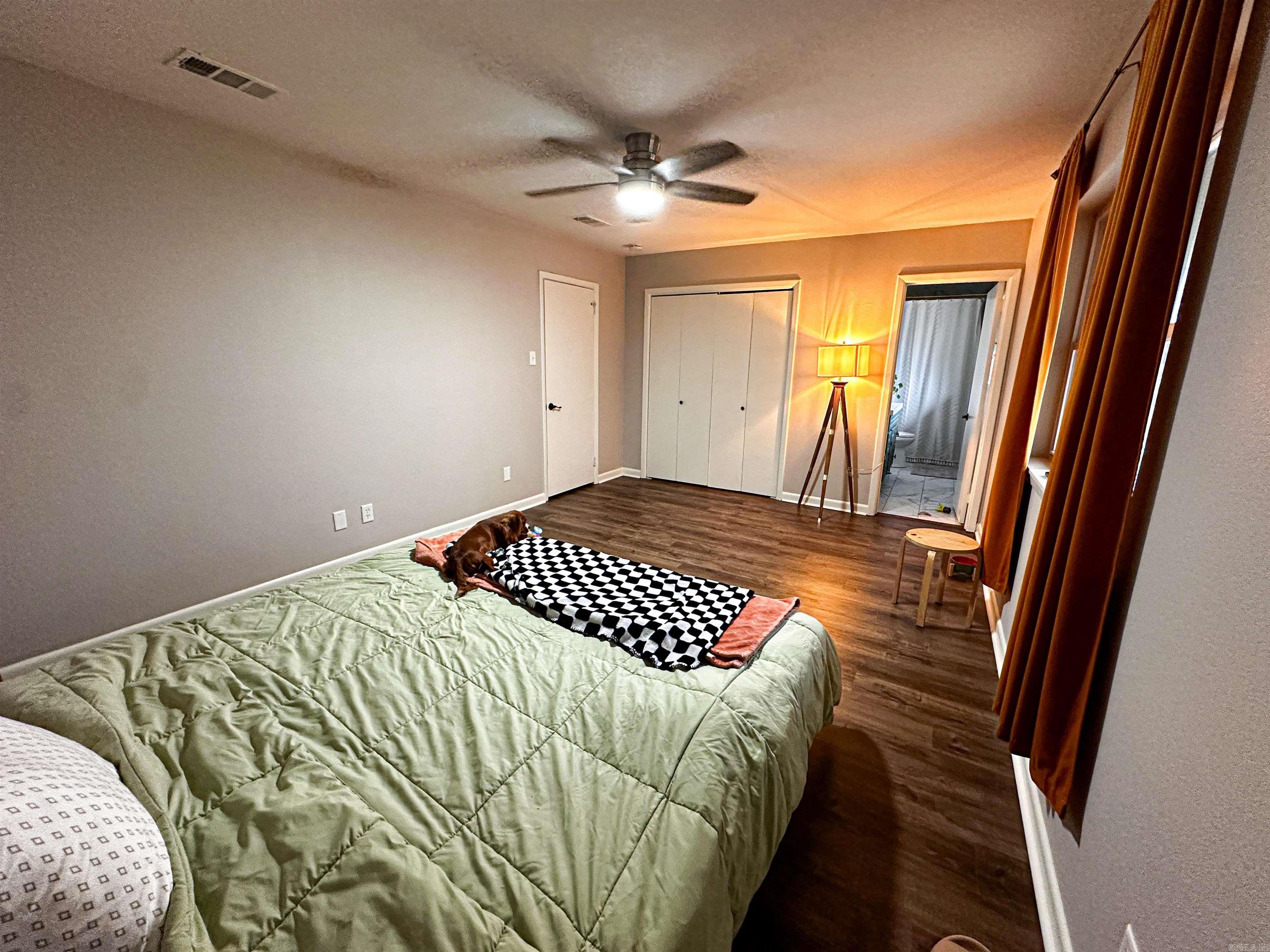 COUNTRY CLUB PARK - Residential