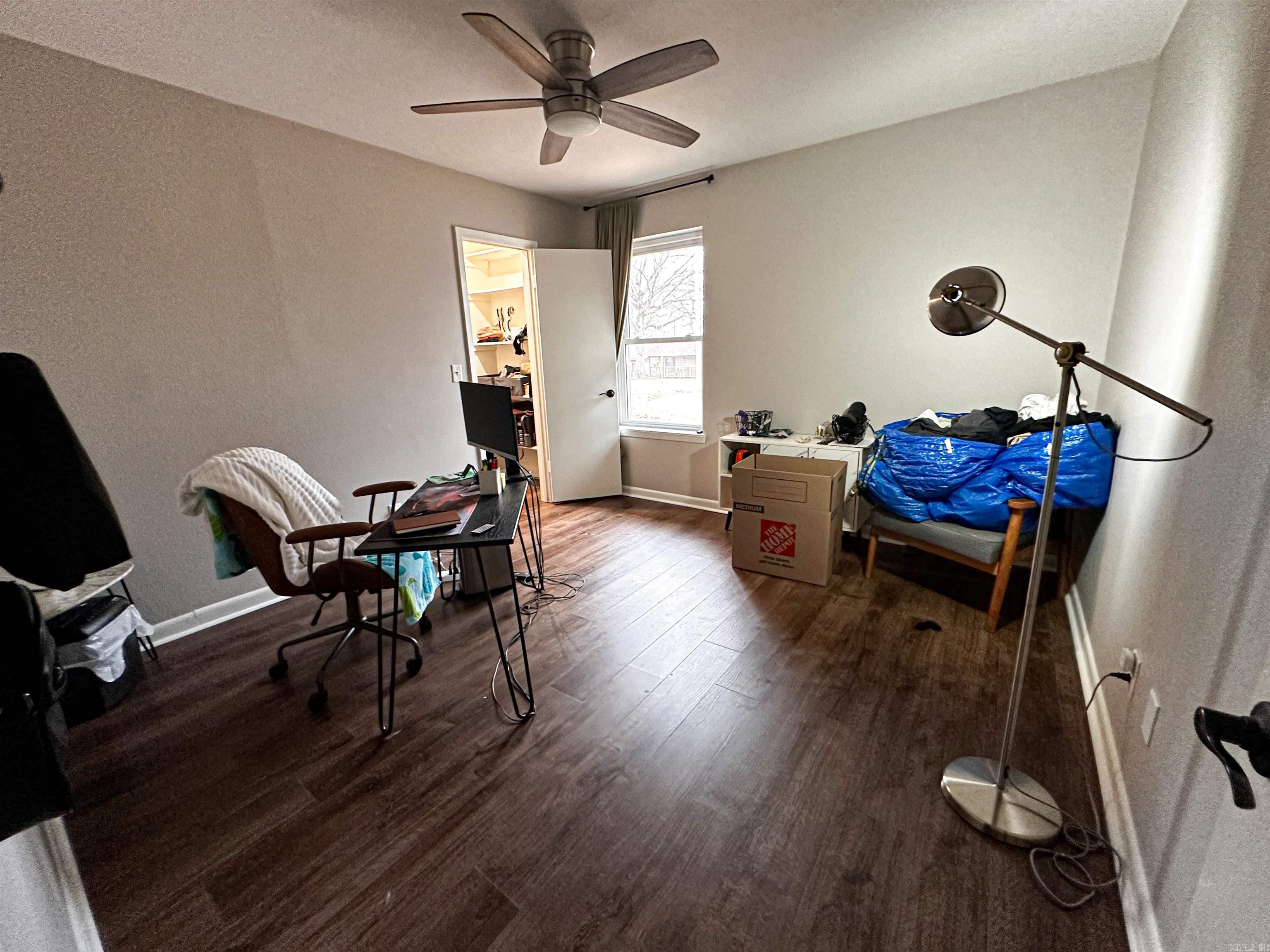 COUNTRY CLUB PARK - Residential