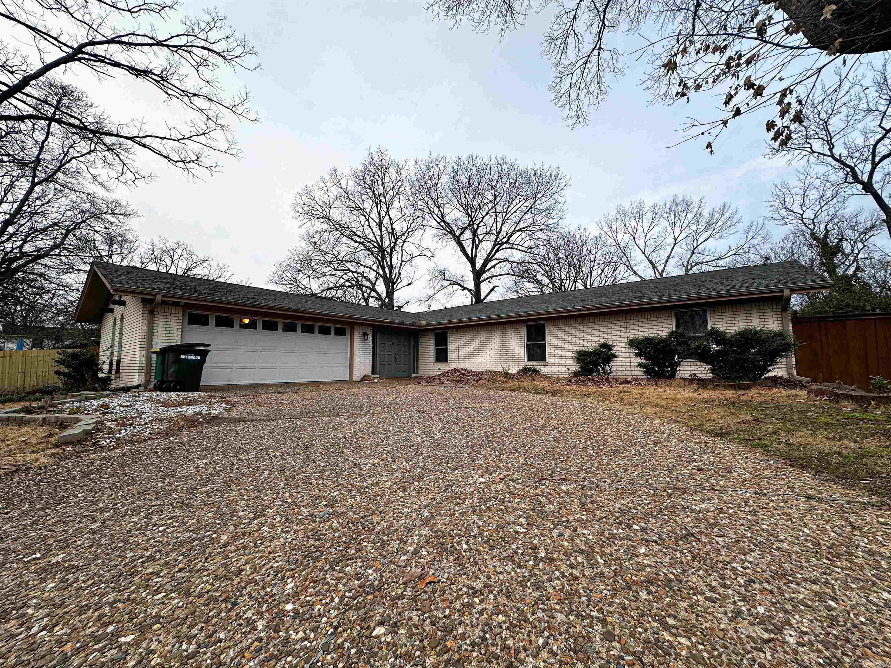 COUNTRY CLUB PARK - Residential