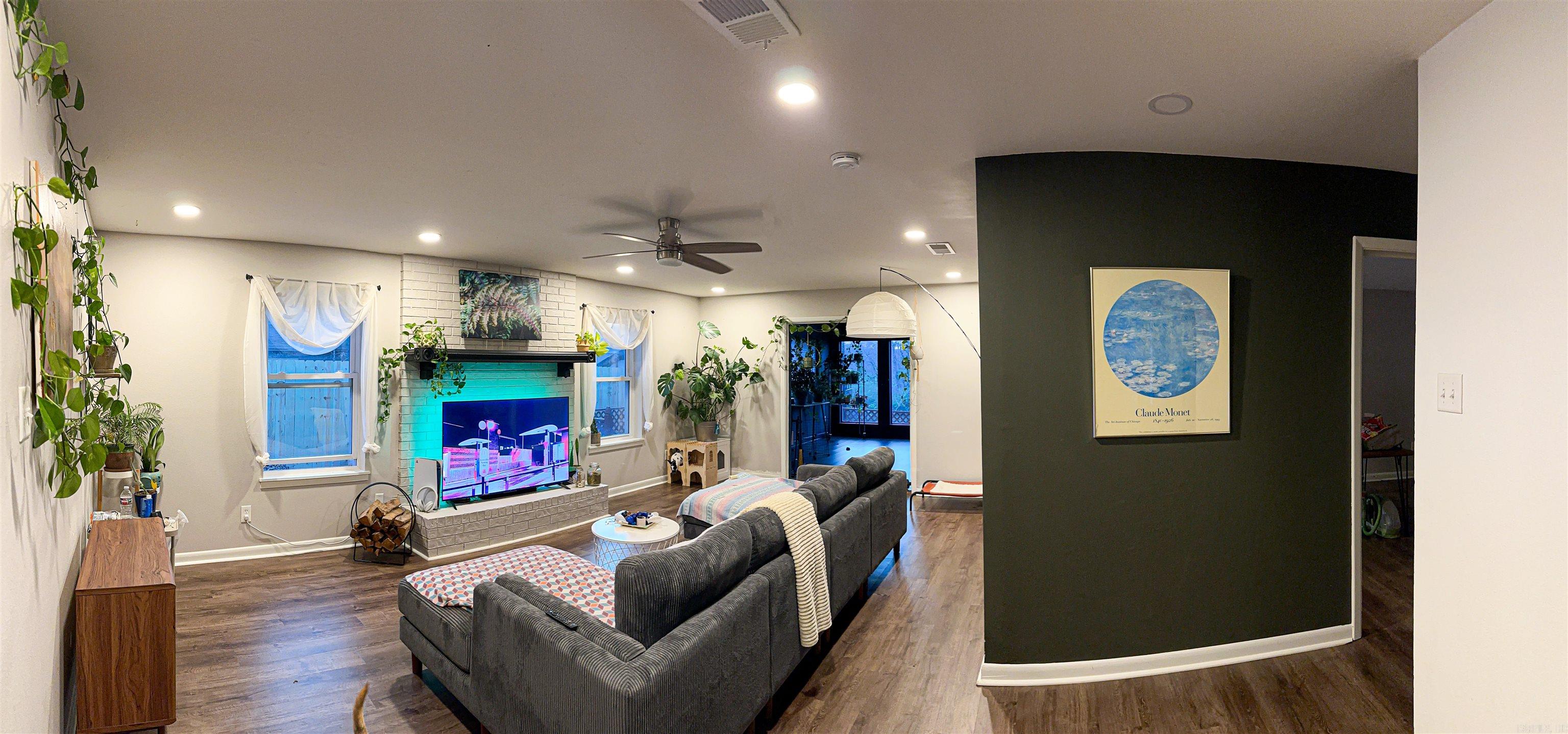 COUNTRY CLUB PARK - Residential