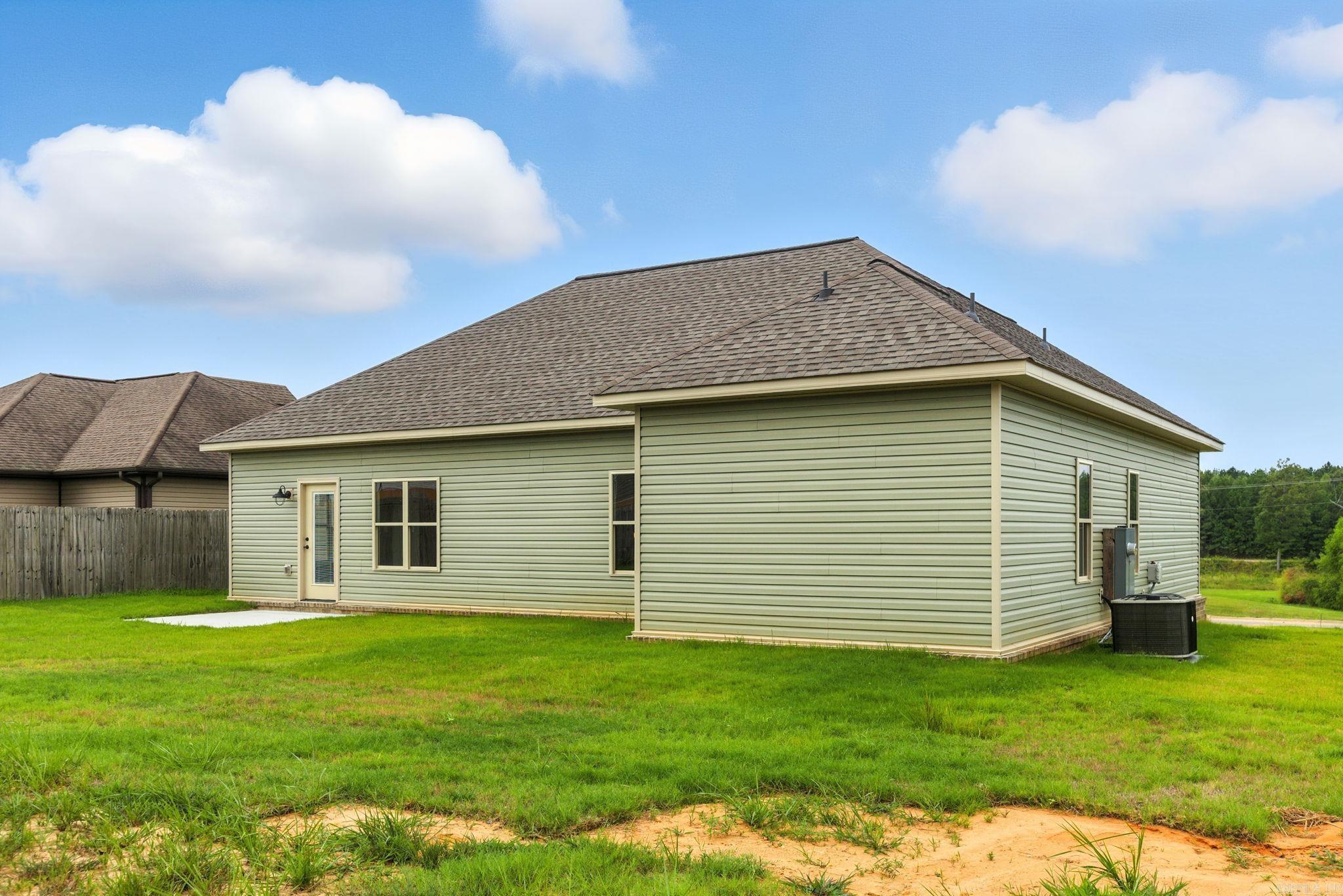 DEER CREEK SPRINGS - Residential