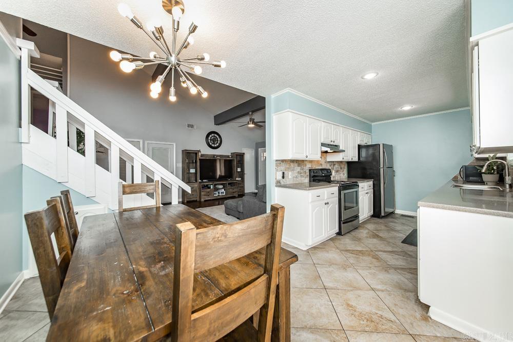 FOXWOOD J - Residential