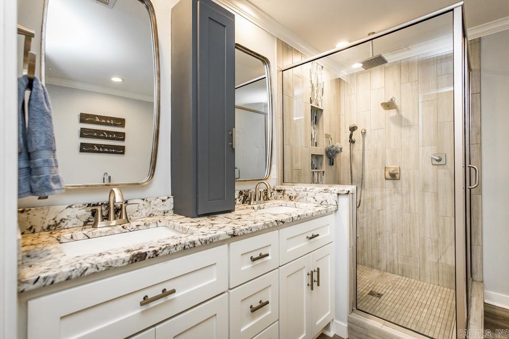 FOXWOOD J - Residential