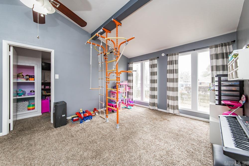 FOXWOOD J - Residential