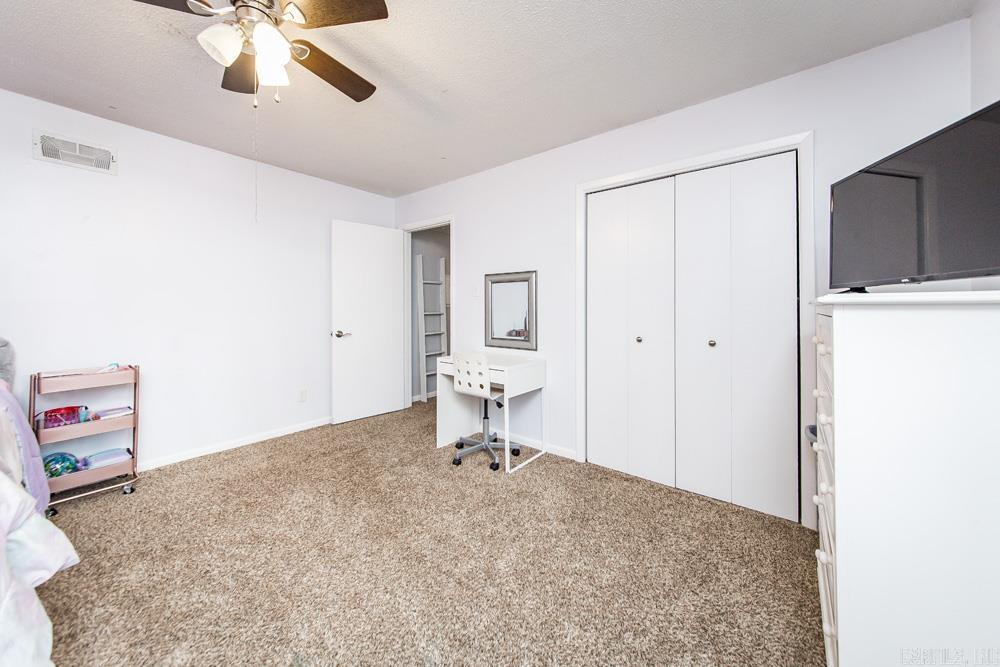 FOXWOOD J - Residential