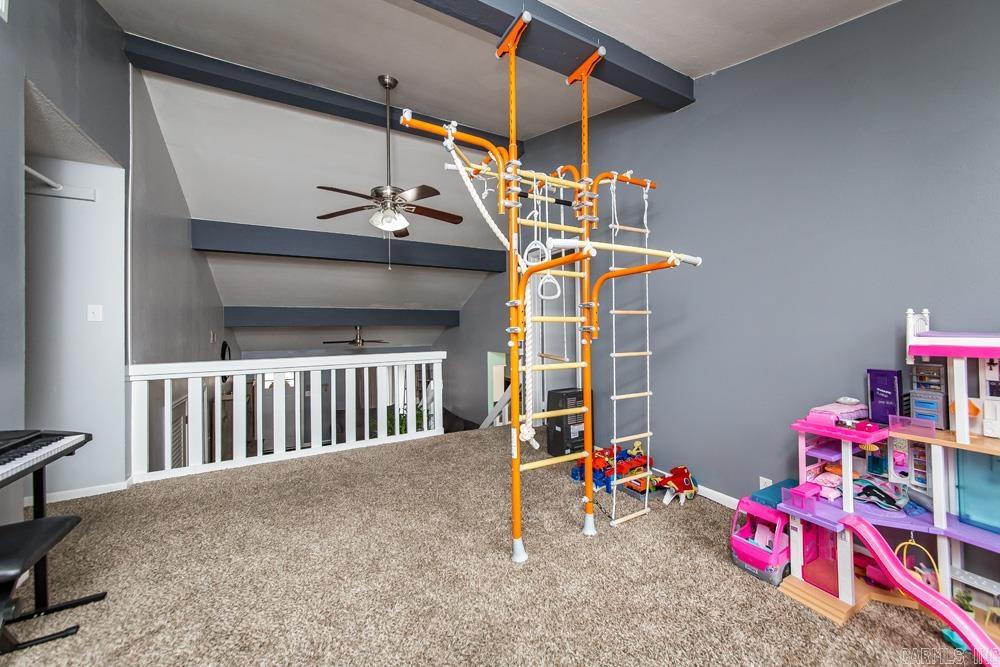 FOXWOOD J - Residential