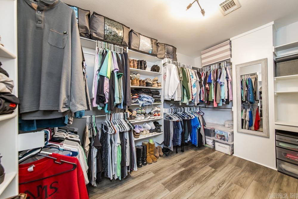 FOXWOOD J - Residential